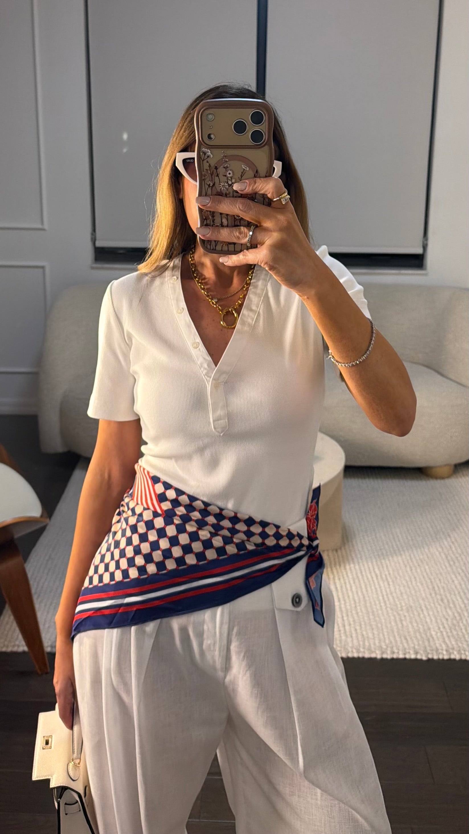WHITE PRINT SCARF SHIRT
