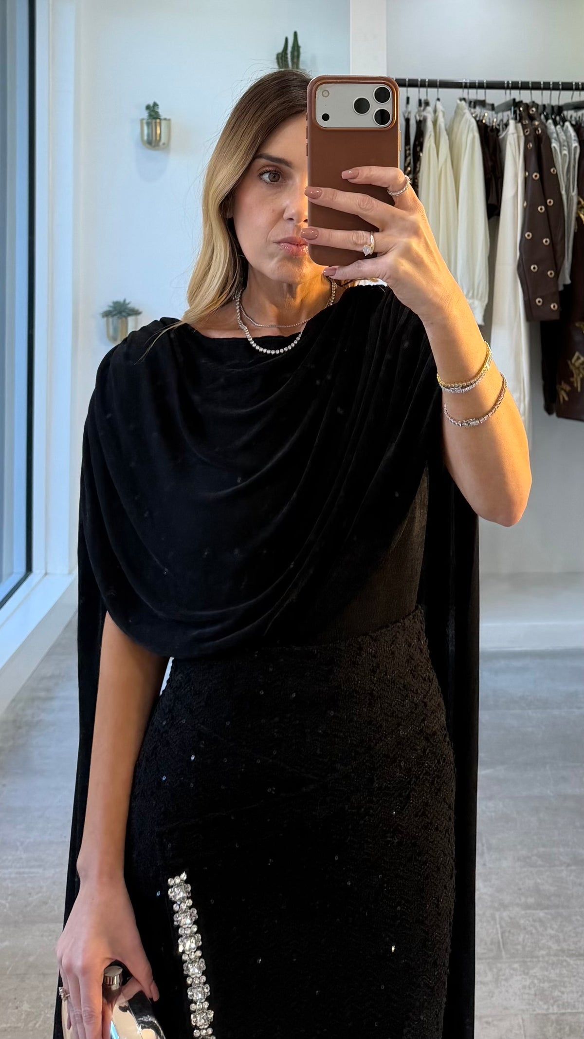 NOIR CAPE BODY