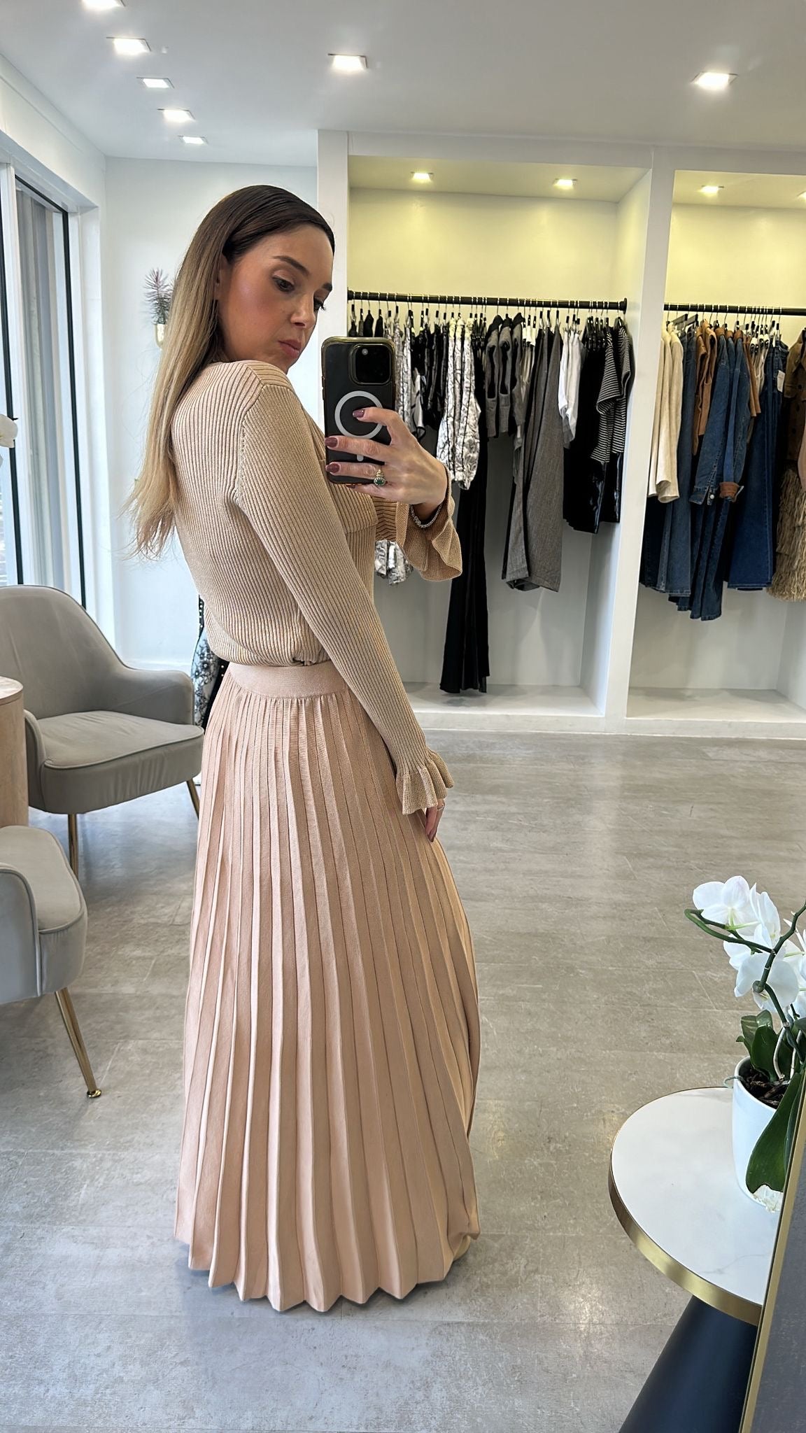 GOLDEN PLEATED SKIRT SET