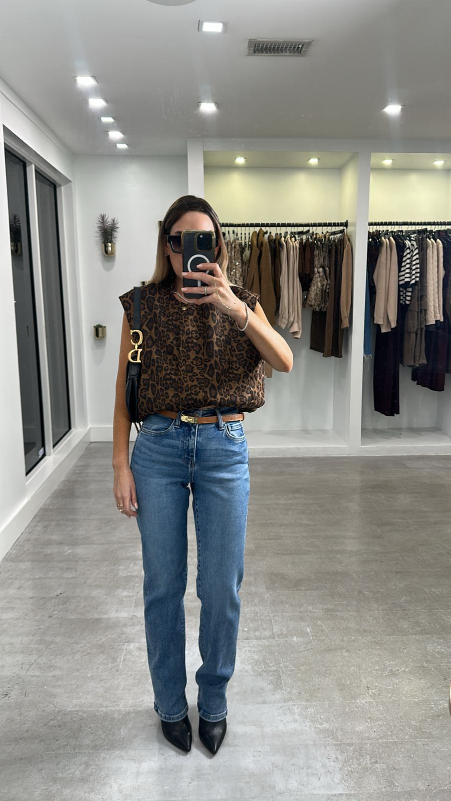 THE CLASSIC BOOTCUT JEAN