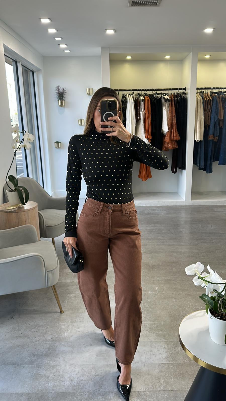STUDDED BLACK BODY