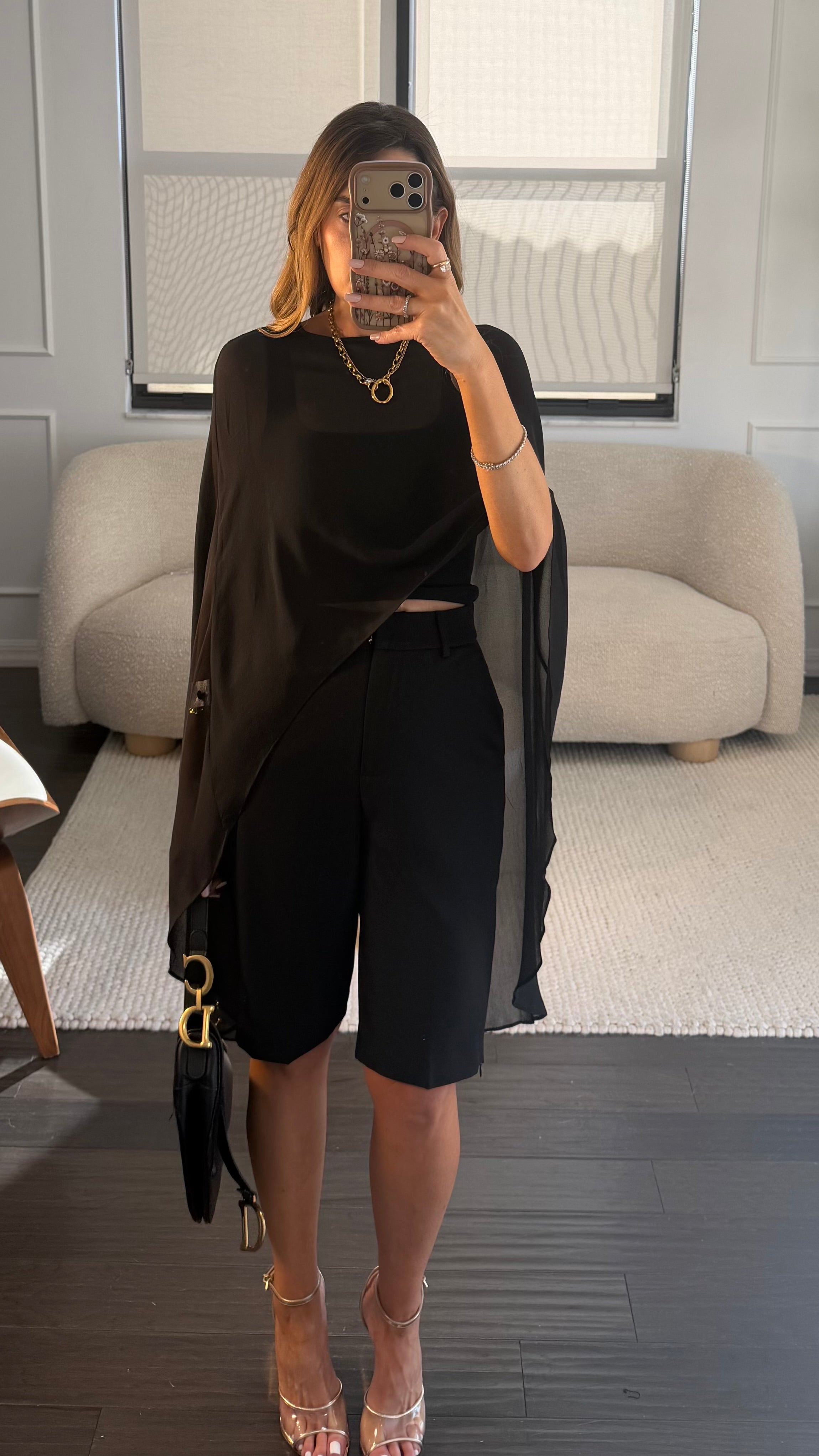 BLACK SHEER ASY FLOW TOP