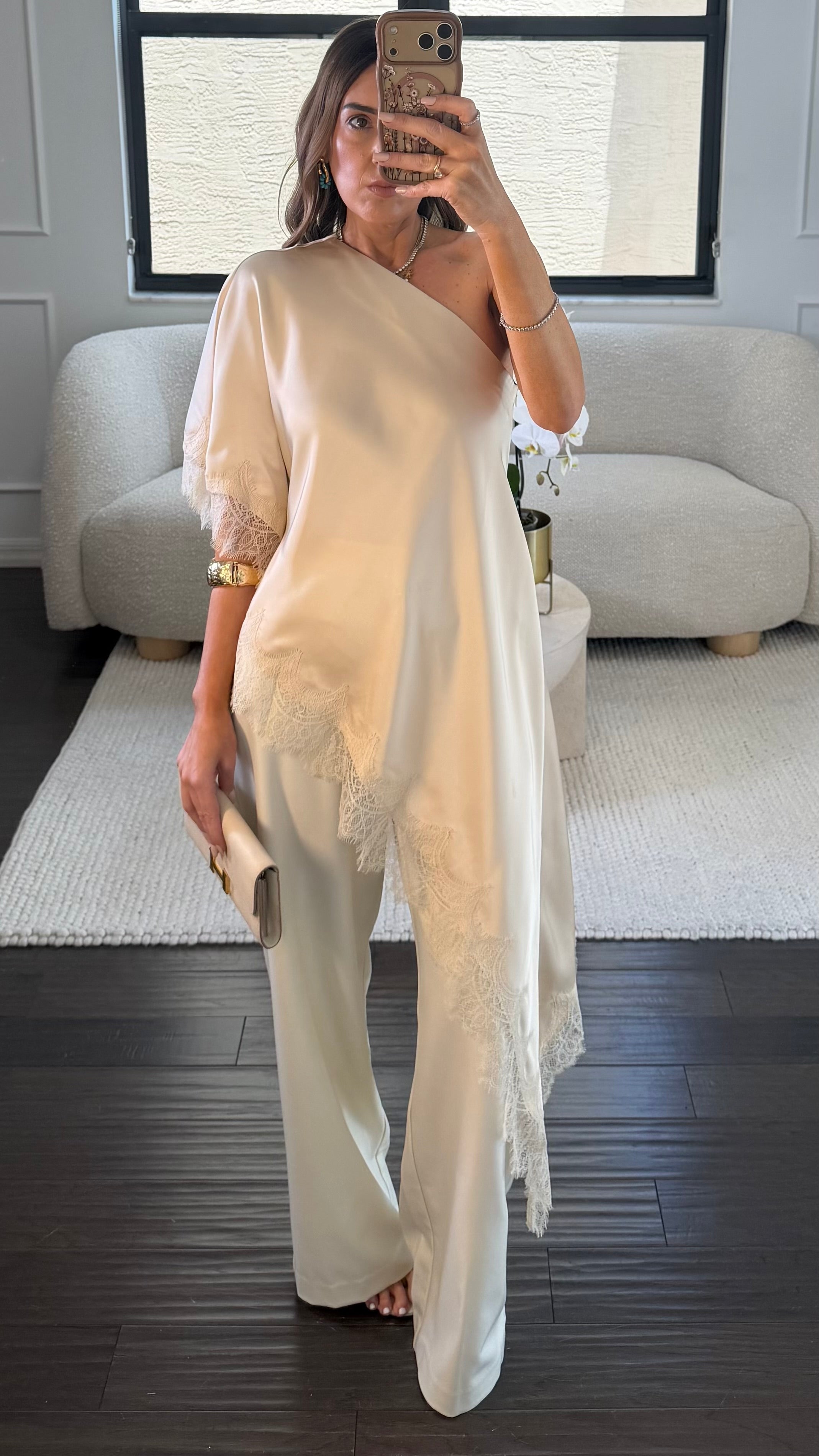 BONE ASSY LACE TOP