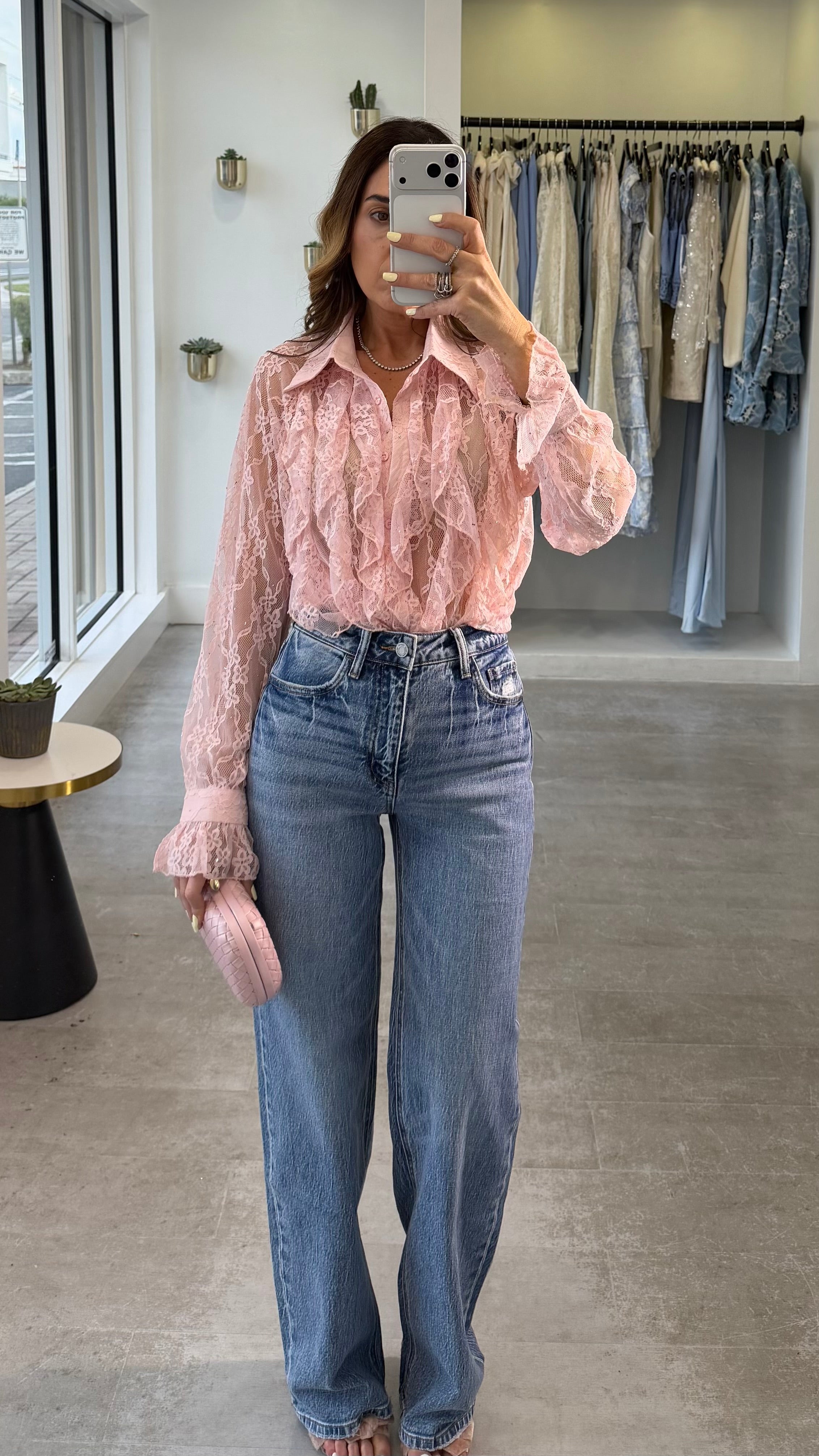 THE CLASSIC WASH DENIM