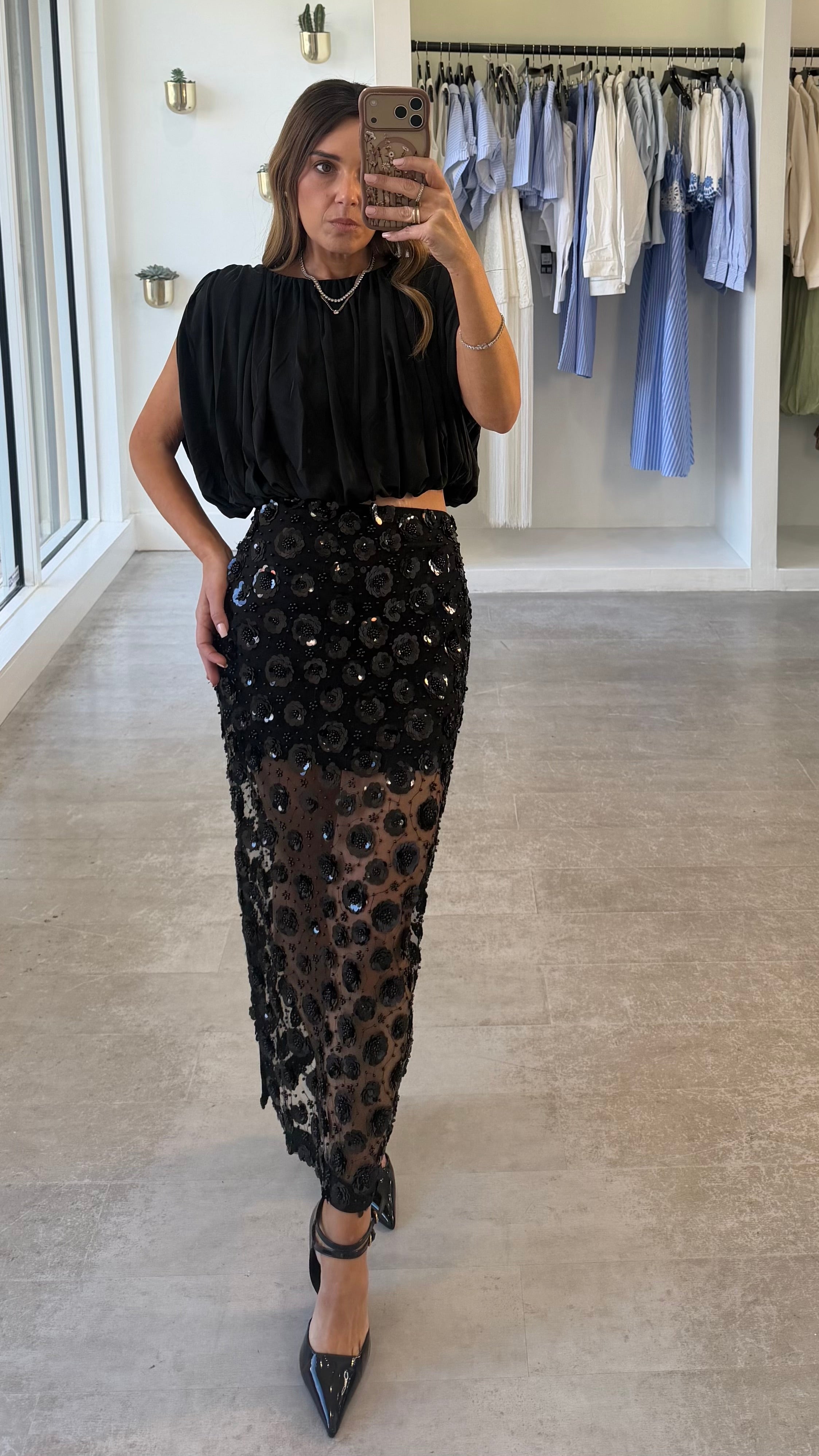 BLACK BUBBLE TOP