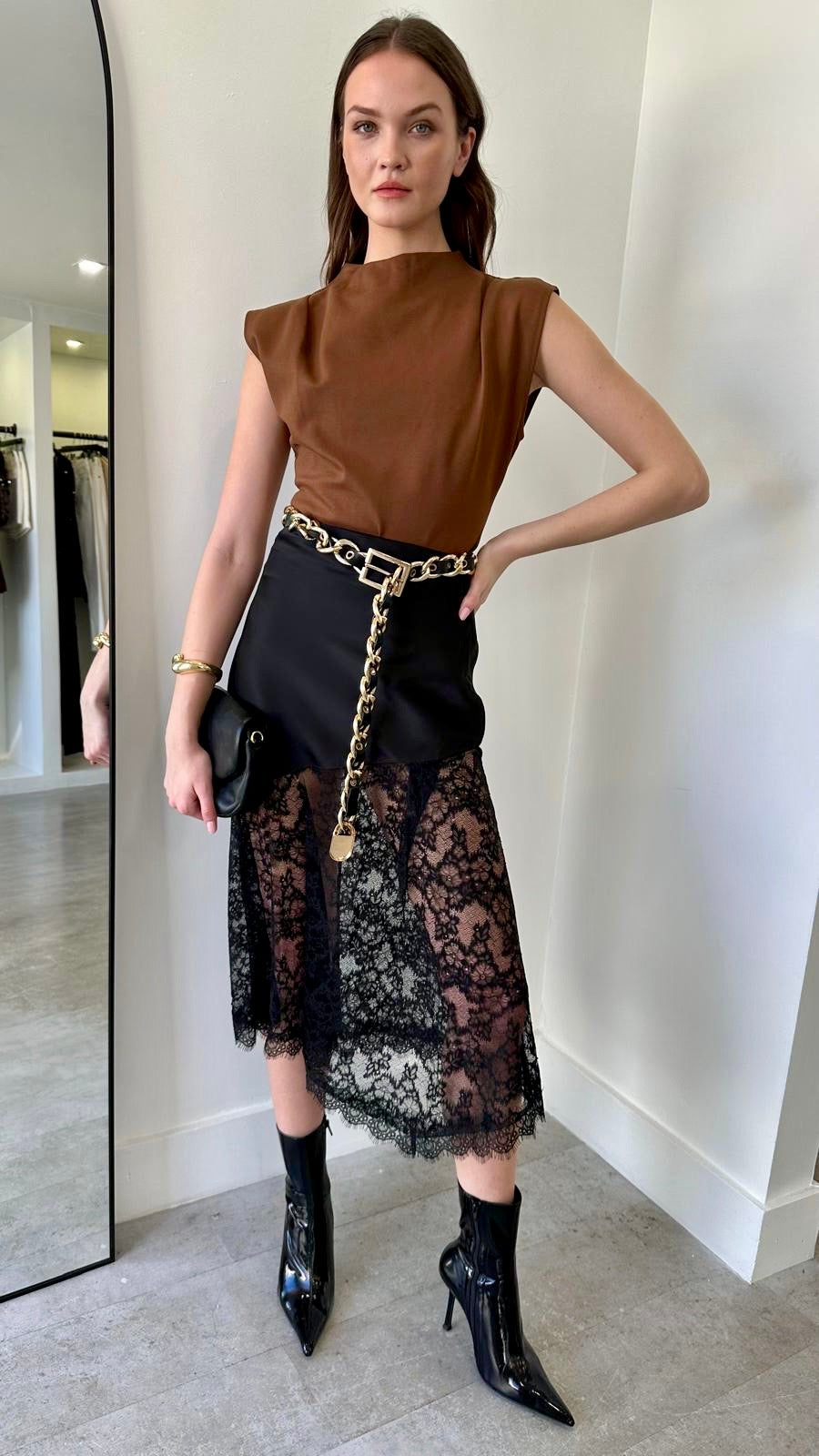 MIDNIGHT LACE ELEGANCE SKIRT