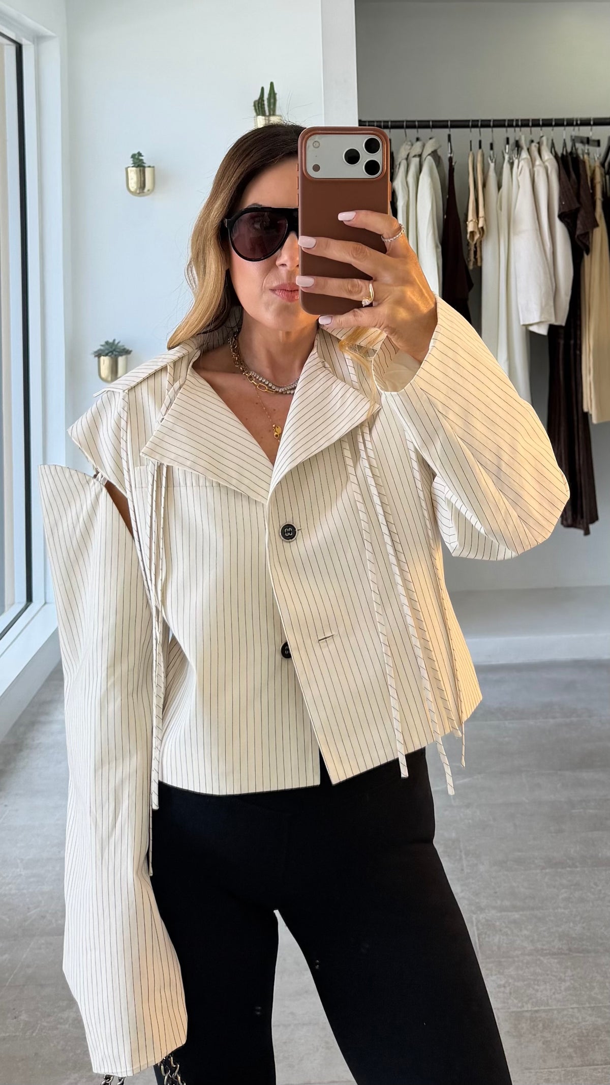 THE TAKEOVER JACKET