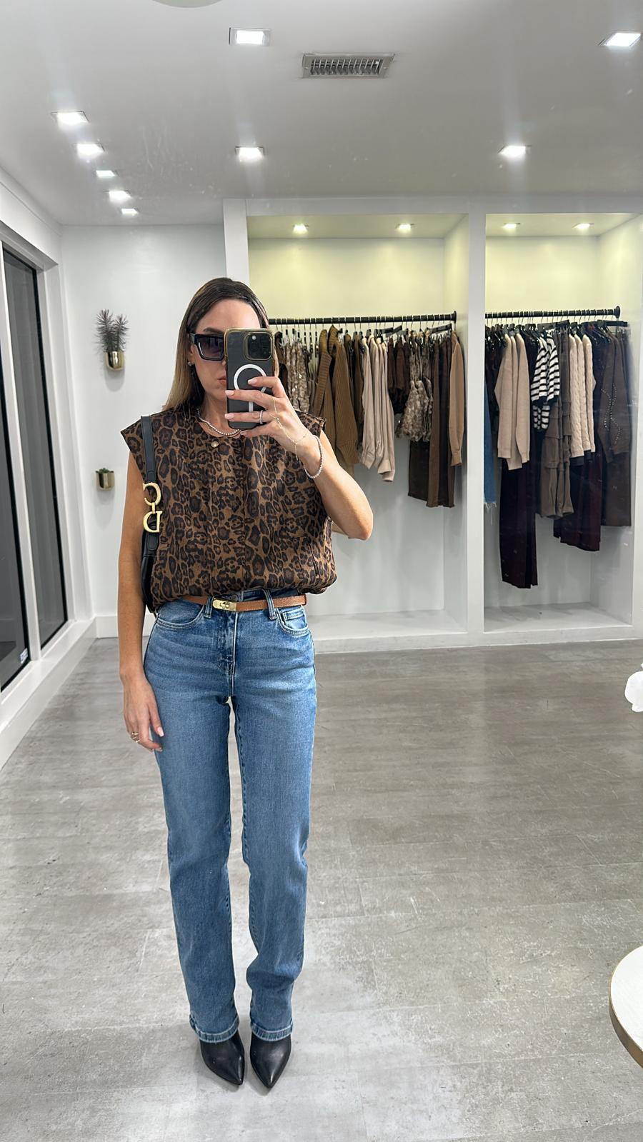 THE CLASSIC BOOTCUT JEAN