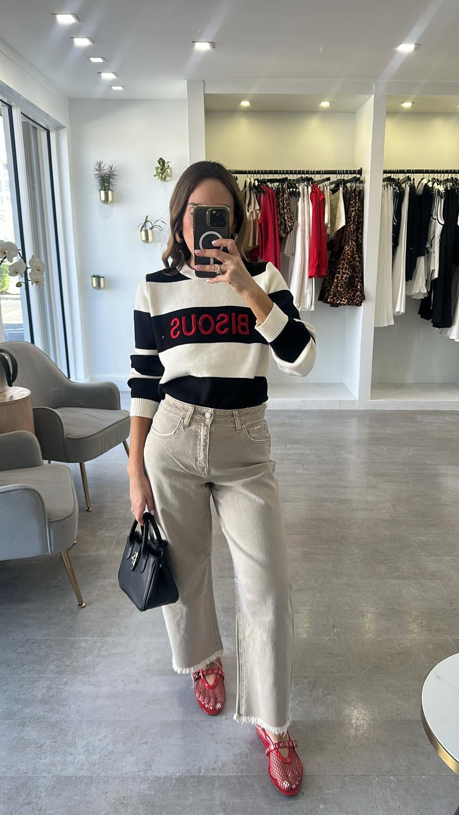 LE BISOUS SWEATER