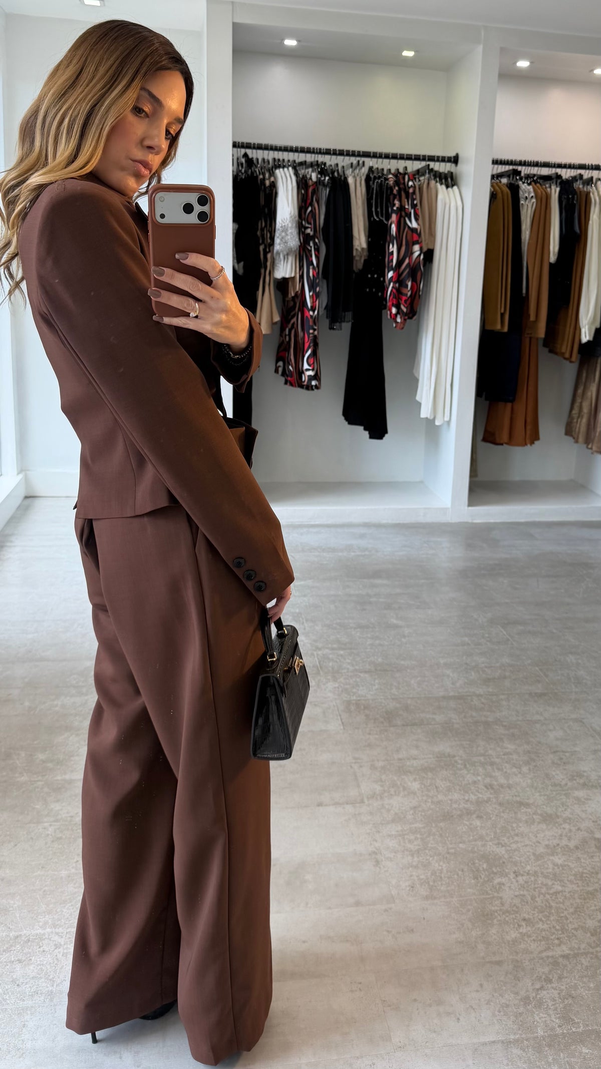 COCOA POWER SUIT