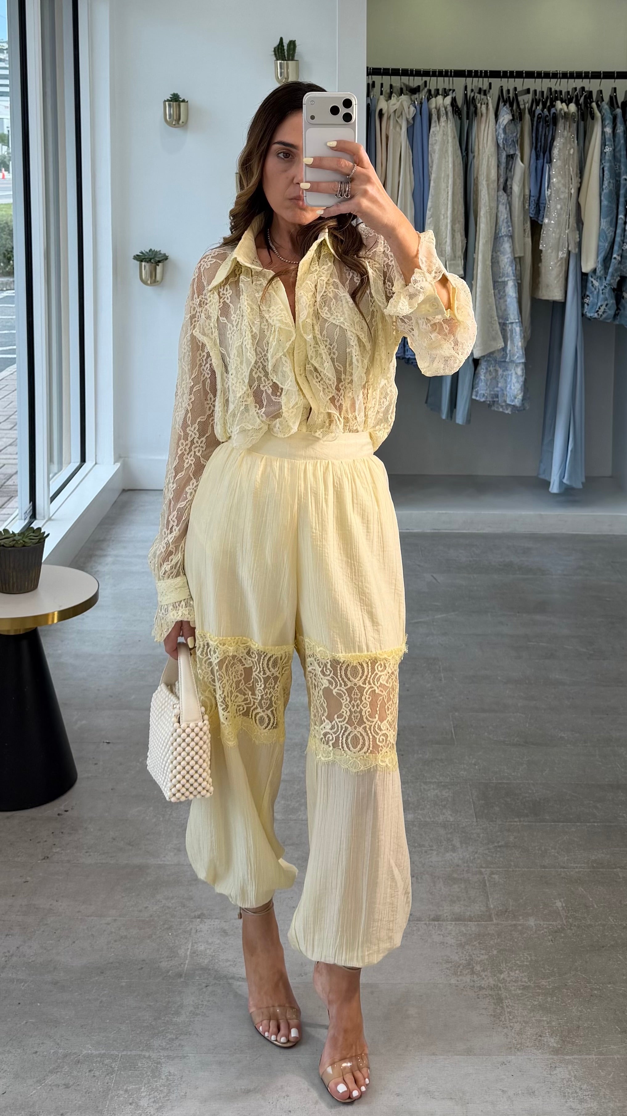BUTTER LACE BLOUSE