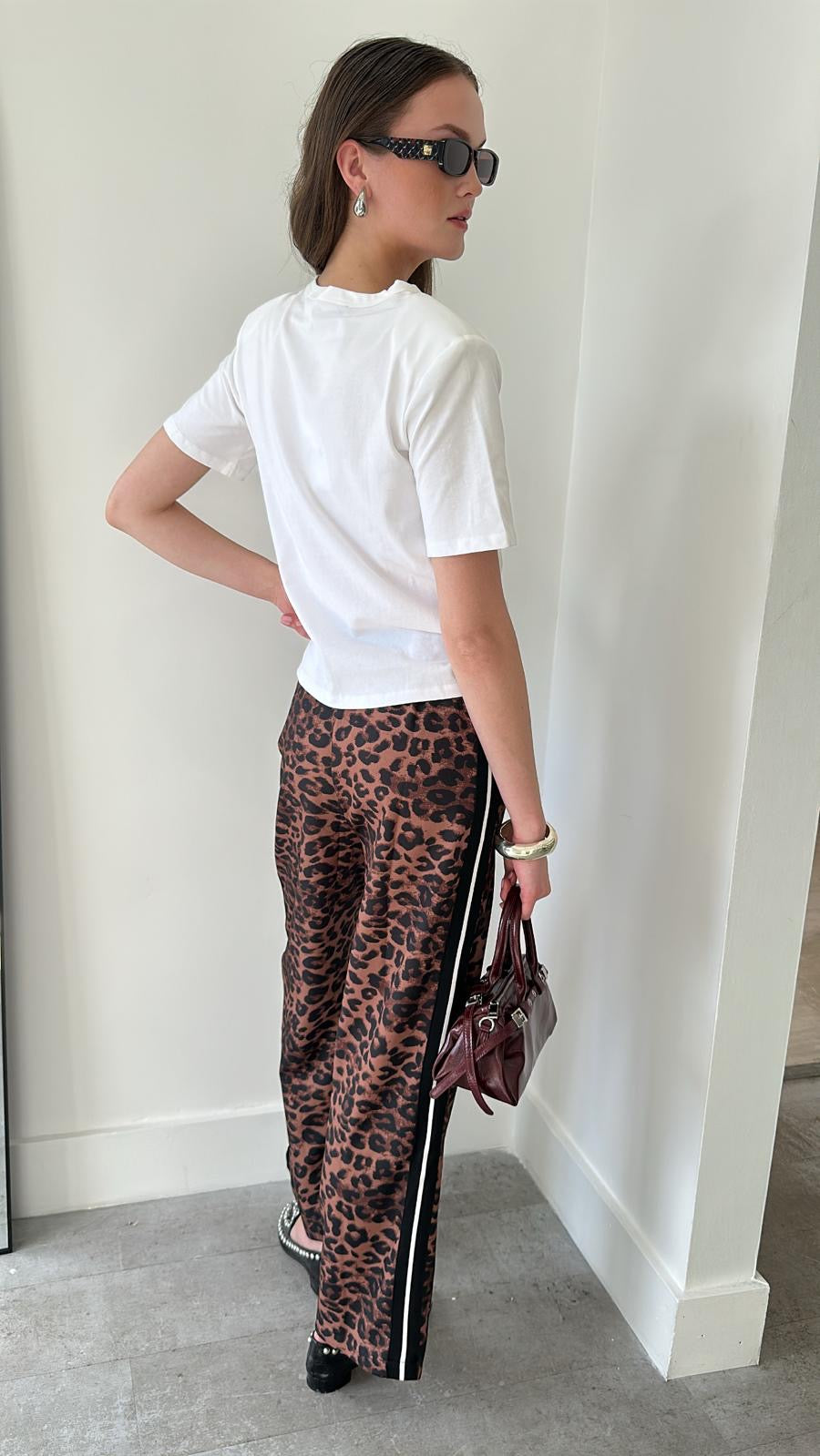 WHITE PUFF SHOULDER TEE