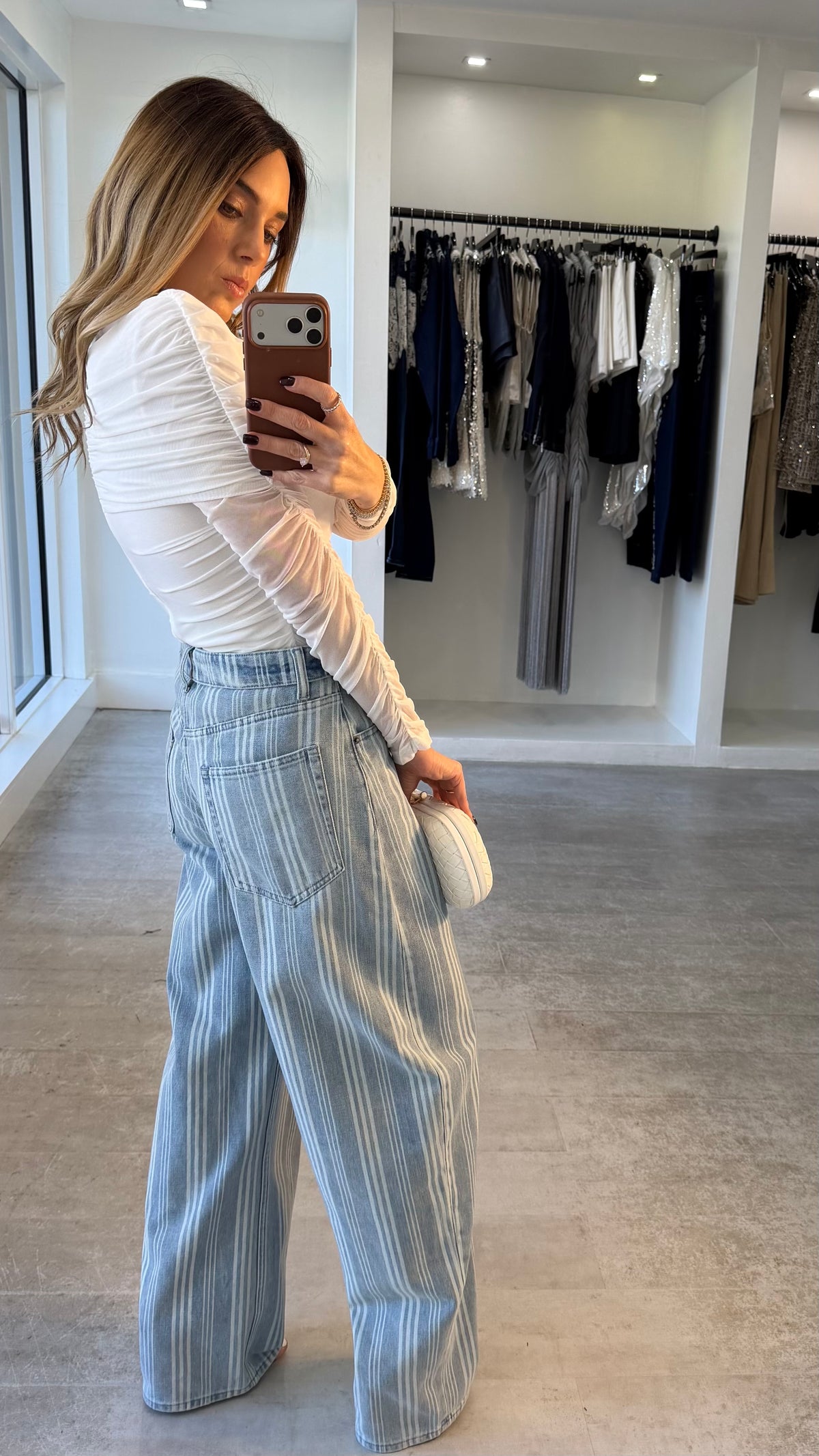 WHITE DRAPED TOP