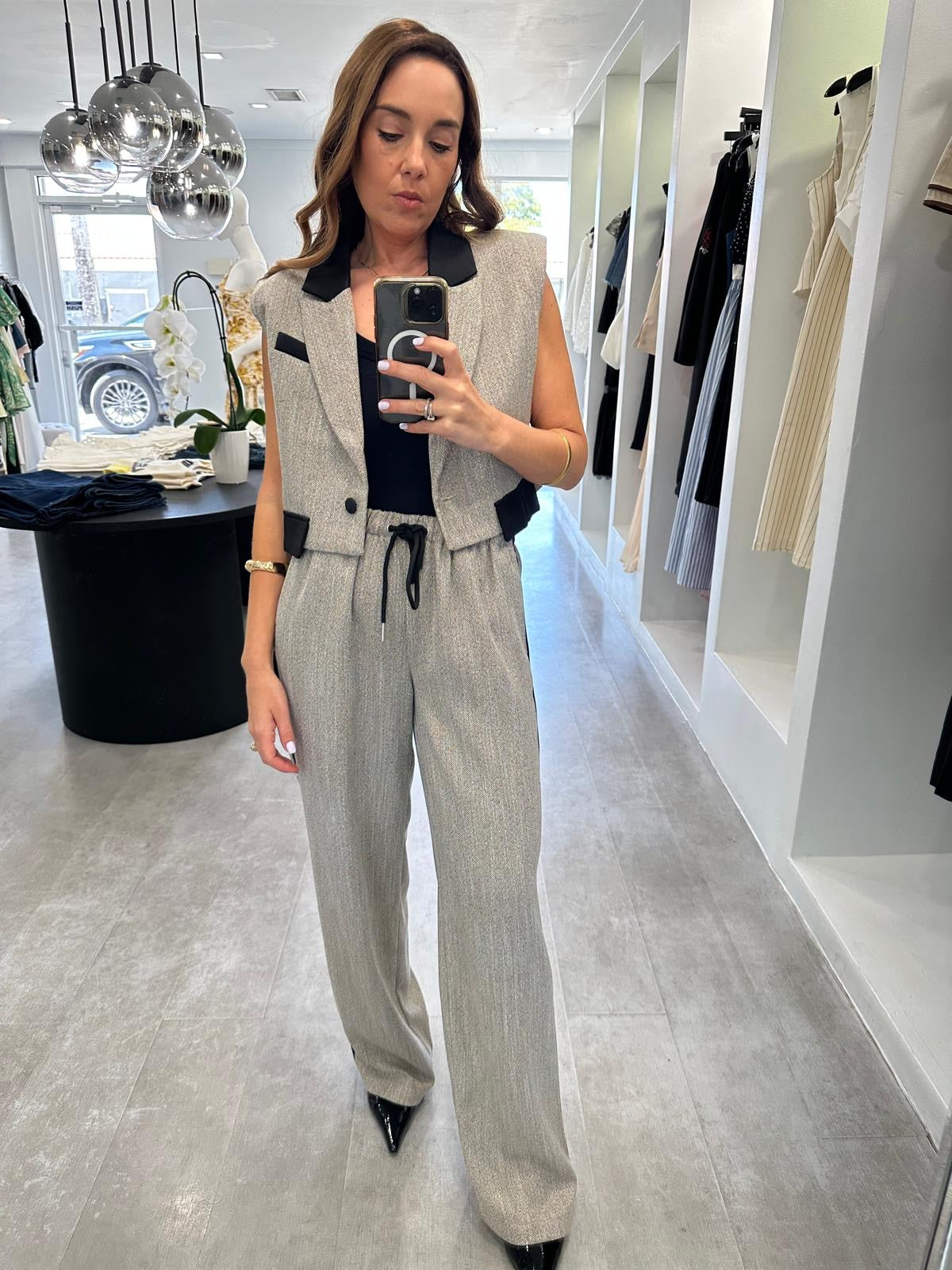 GRAPHITE LUX TUXEDO