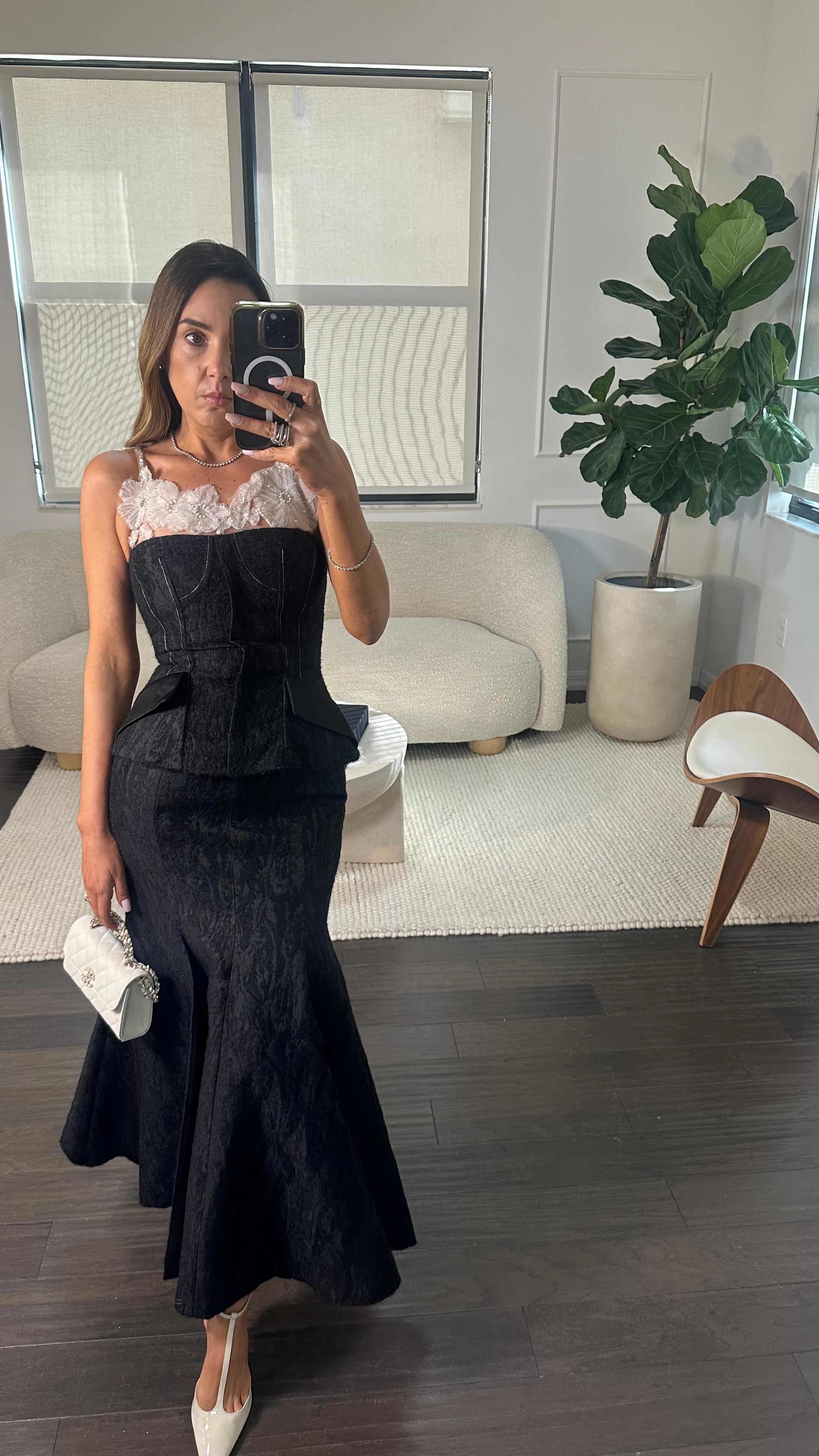 NOIR PETAL SKIRT SET