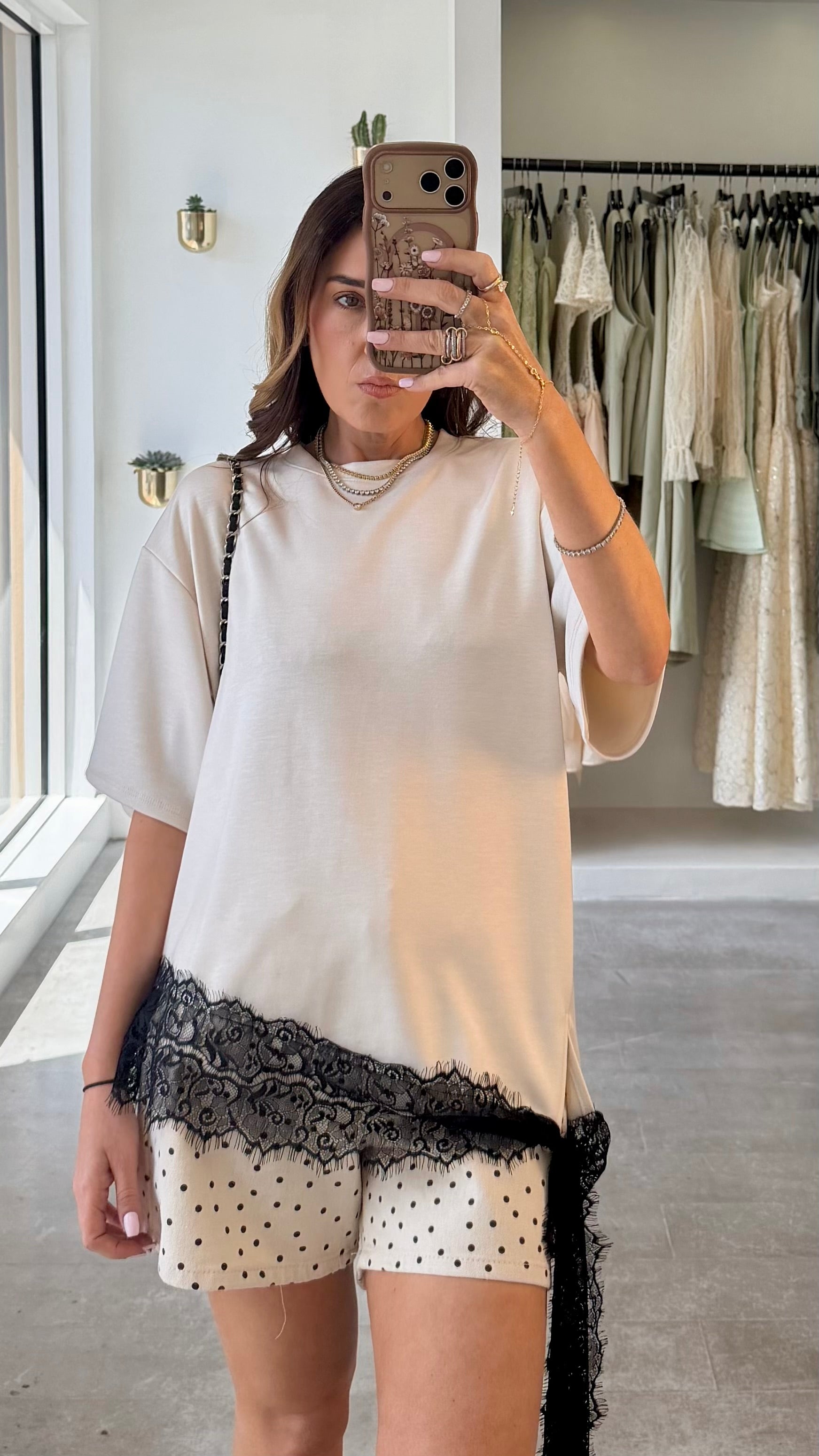 MIDNIGHT LACE BEIGE TEE