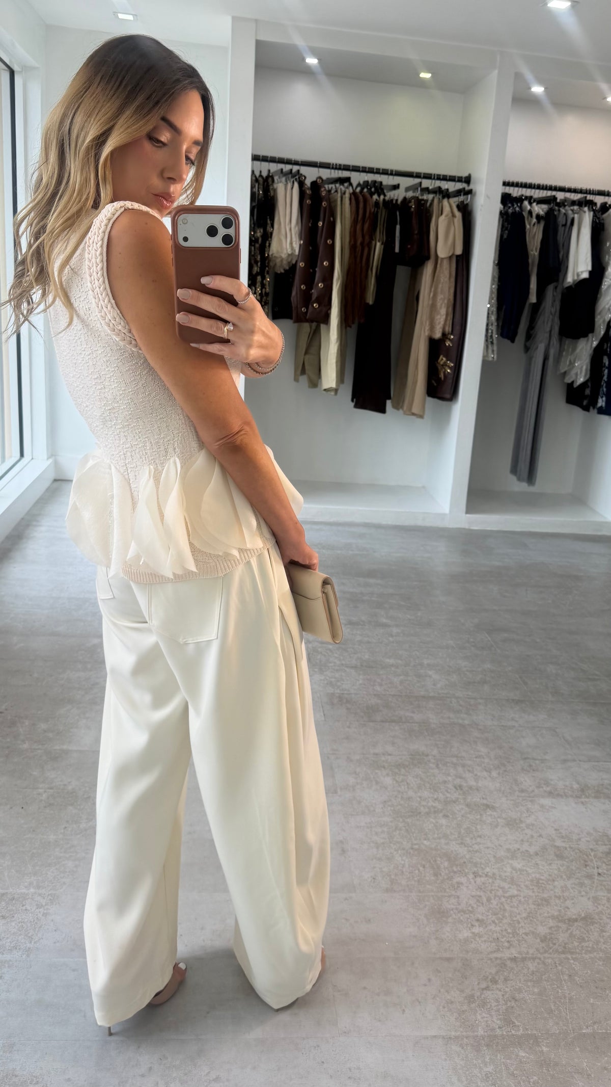 IVORY BARREL PANTS