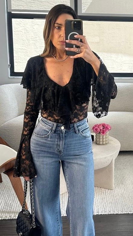 BLACK RUFFLE BODYSUIT