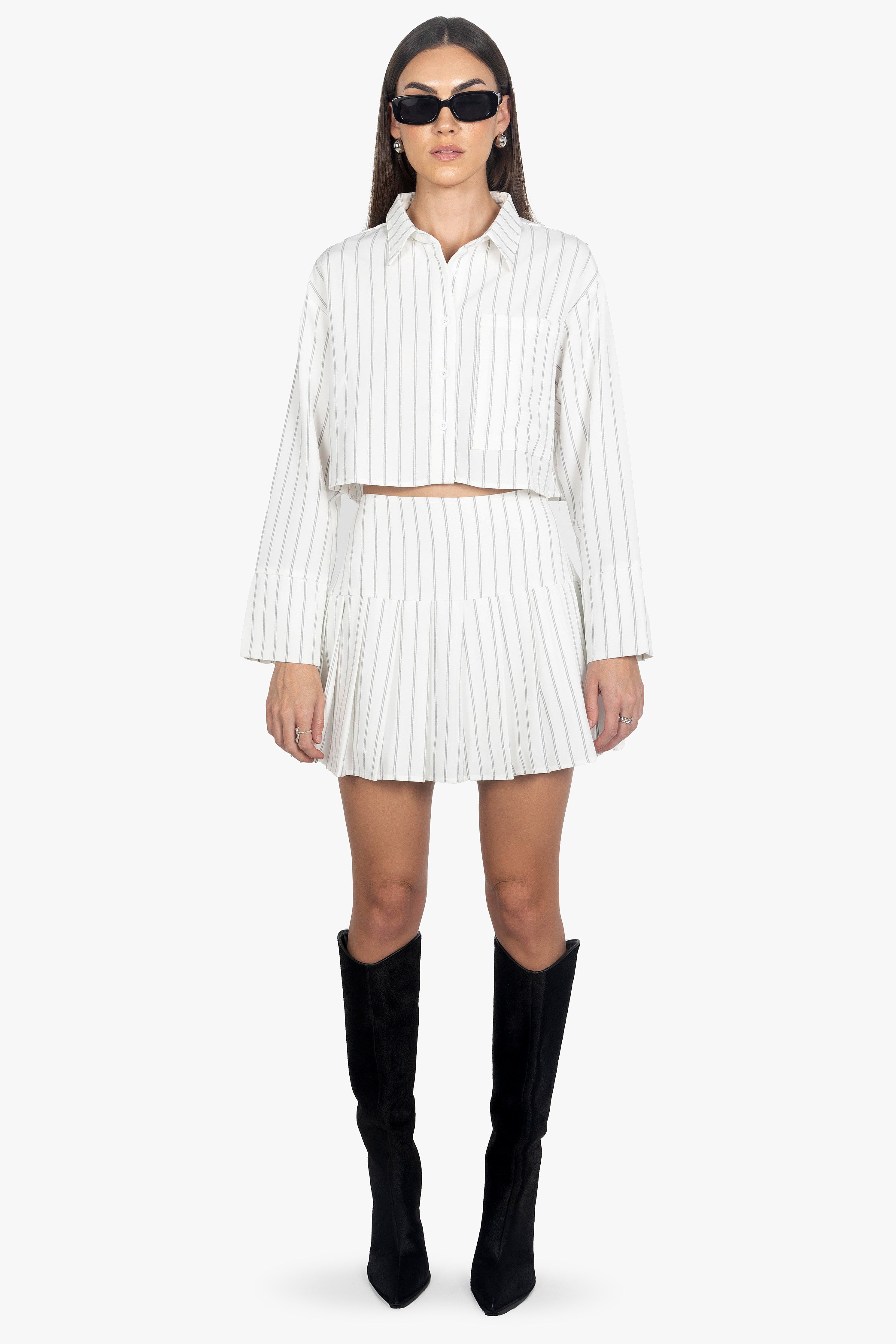 WHITE STRIPED PLEATED SKIRT