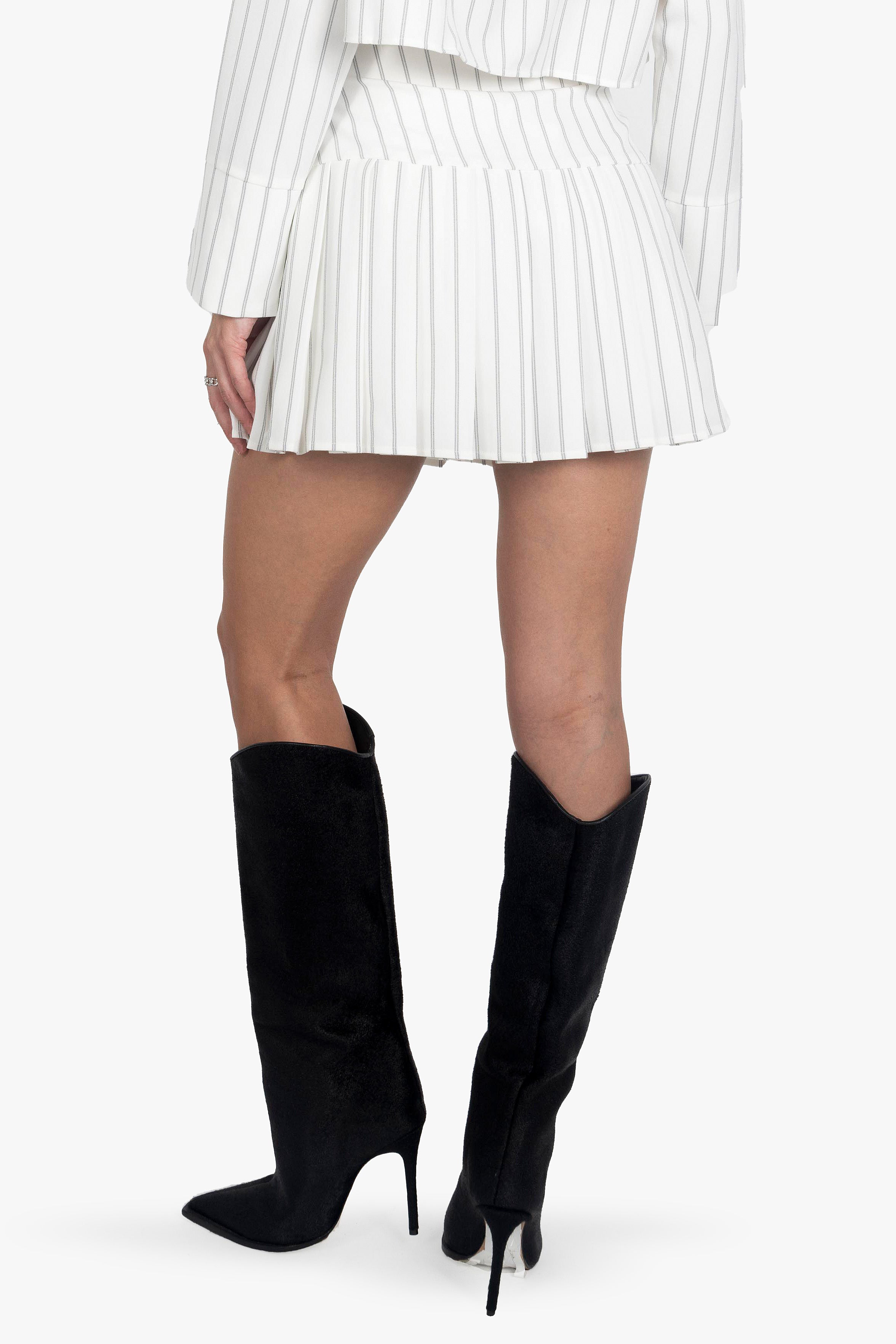 WHITE STRIPED PLEATED SKIRT
