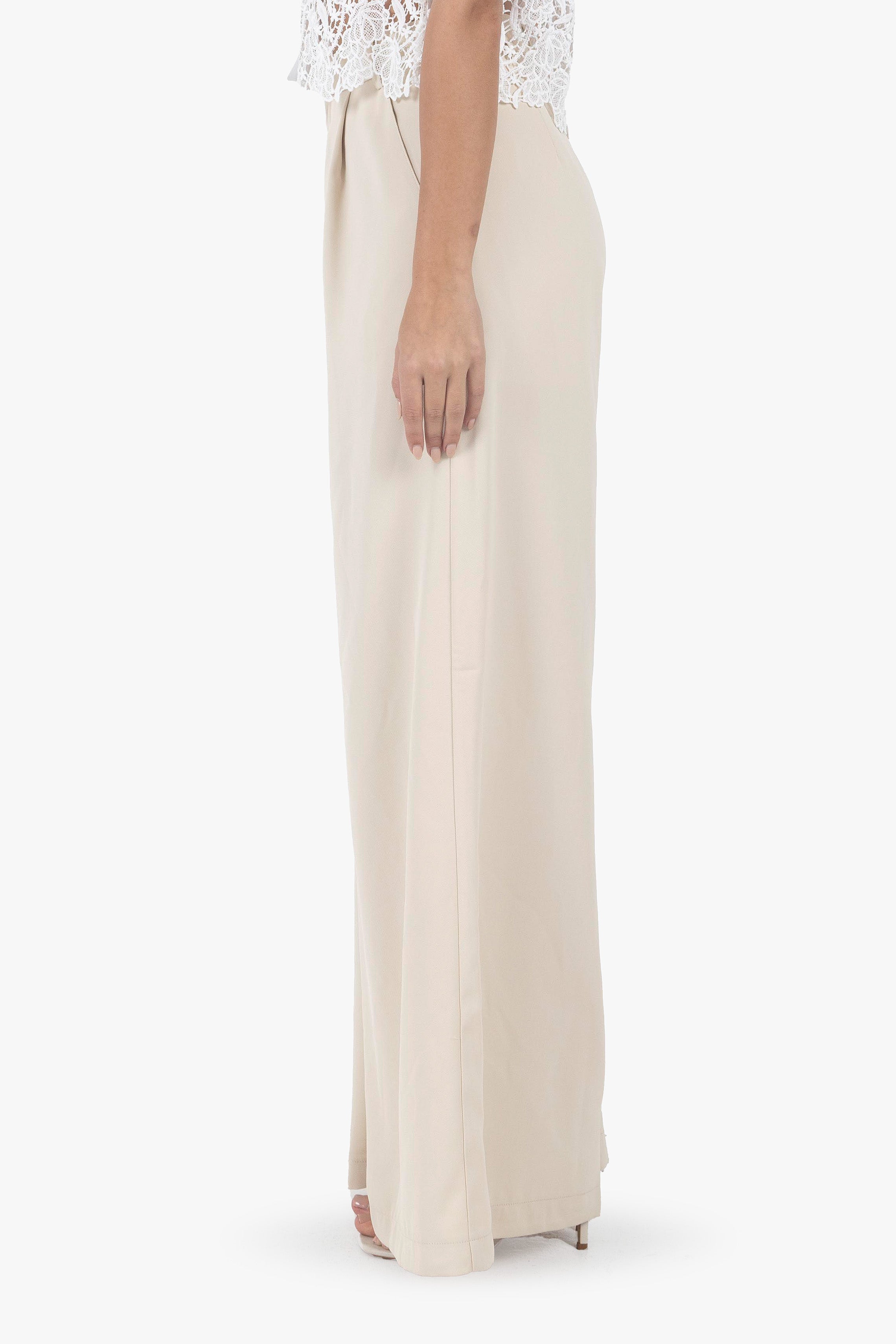 BEIGE TROUSERS