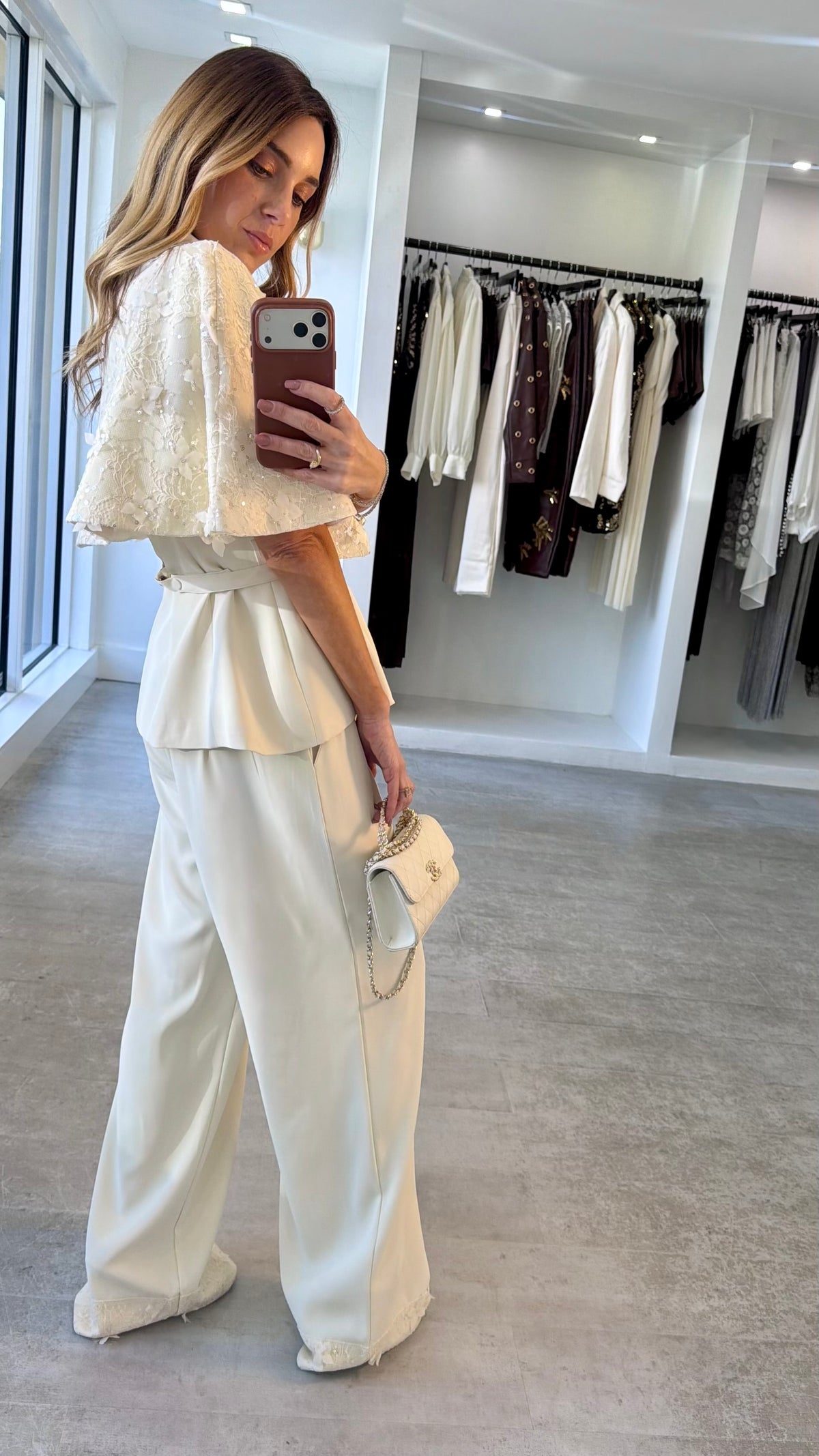 IVORY ROMANCE SET