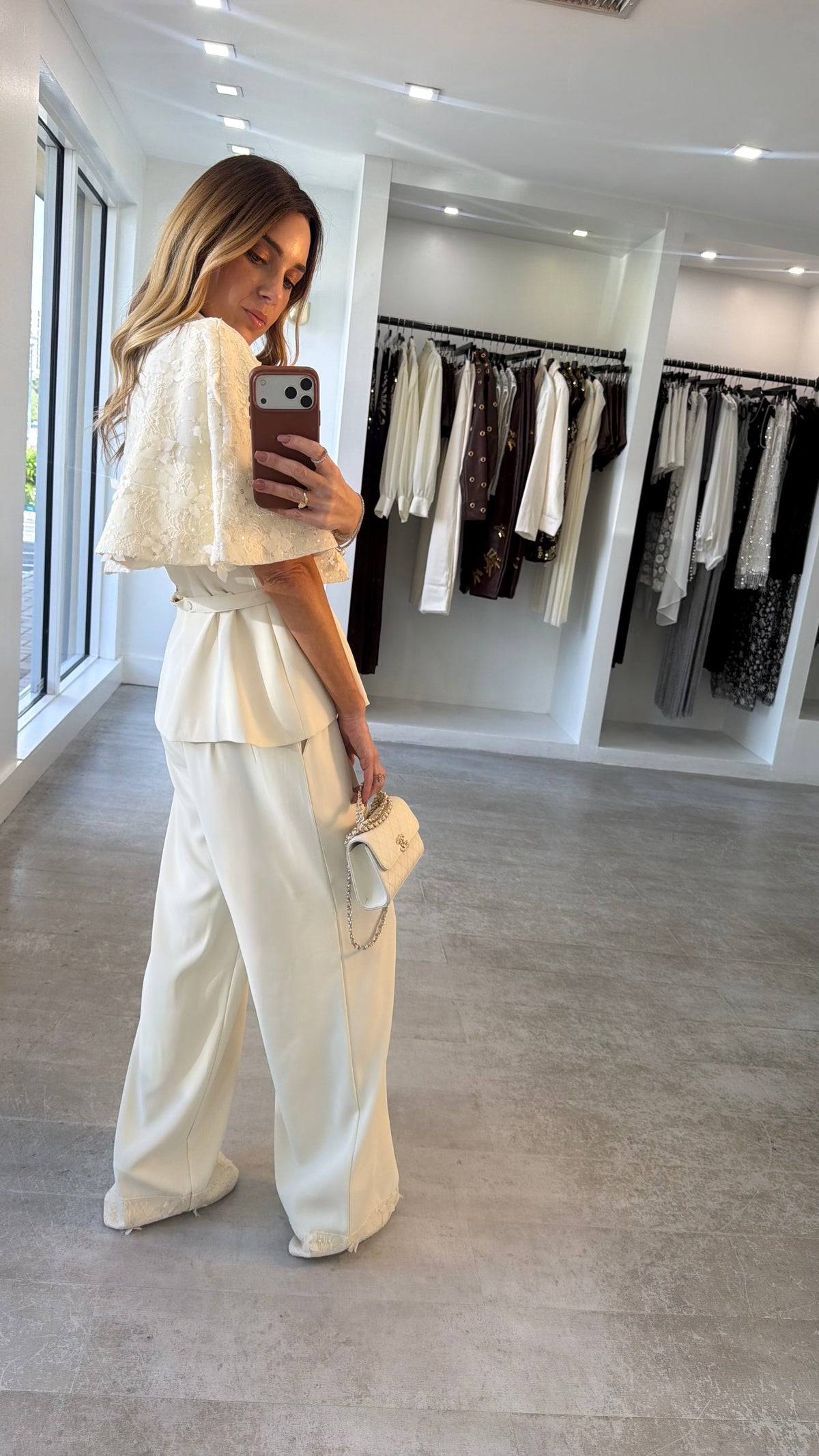 IVORY ROMANCE SET