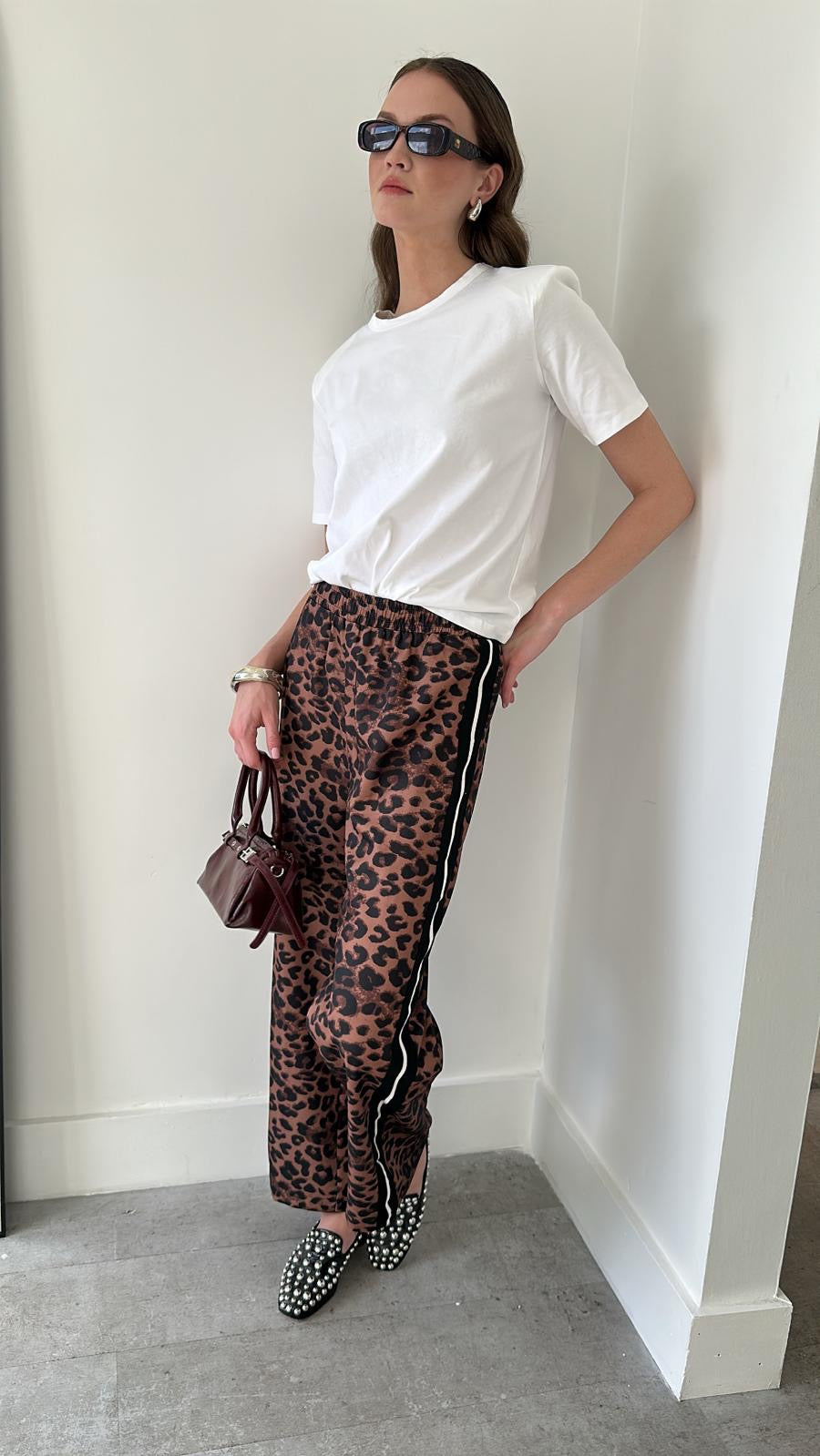 WHITE PUFF SHOULDER TEE