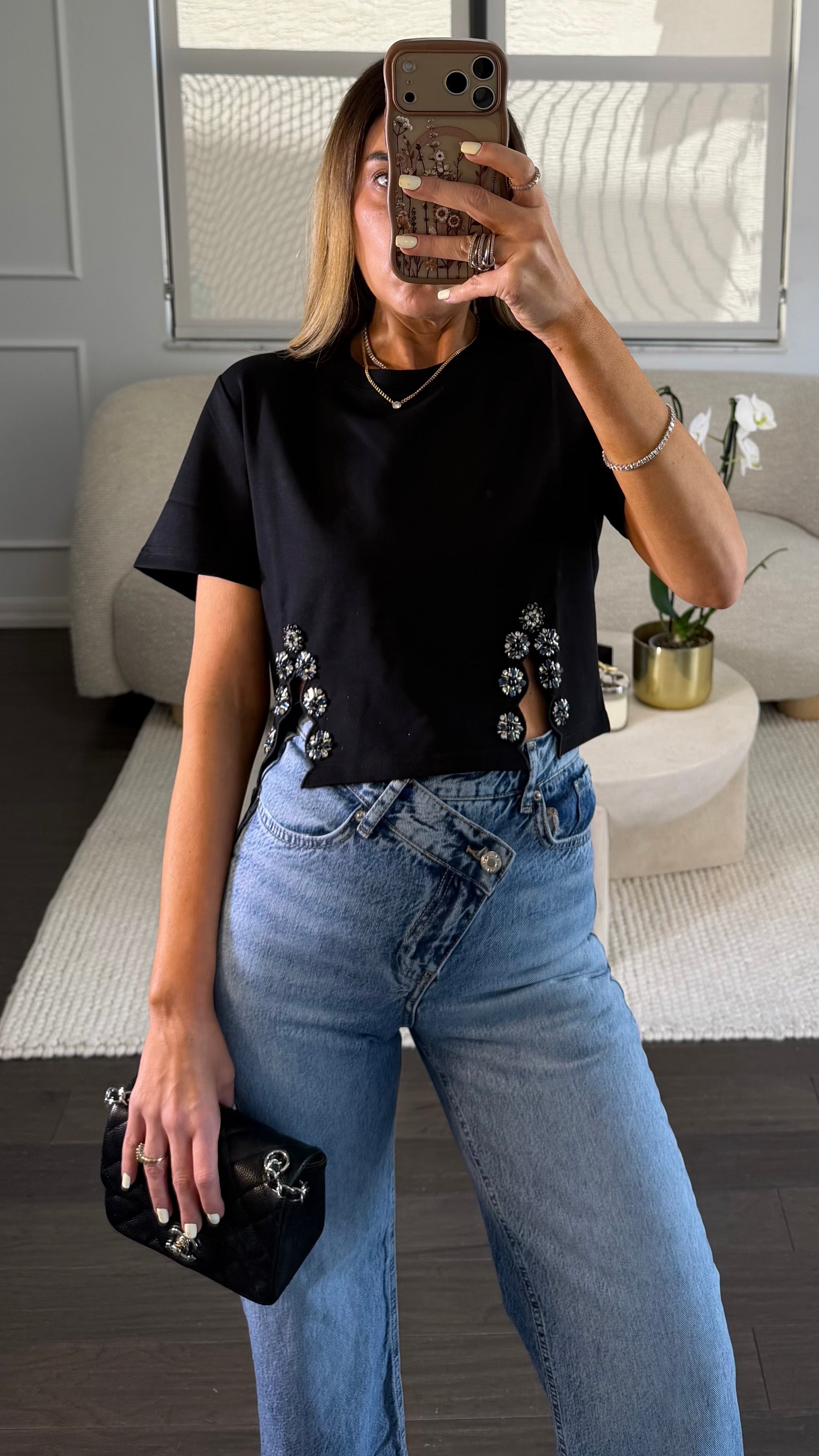 ONYX BLOOM TEE