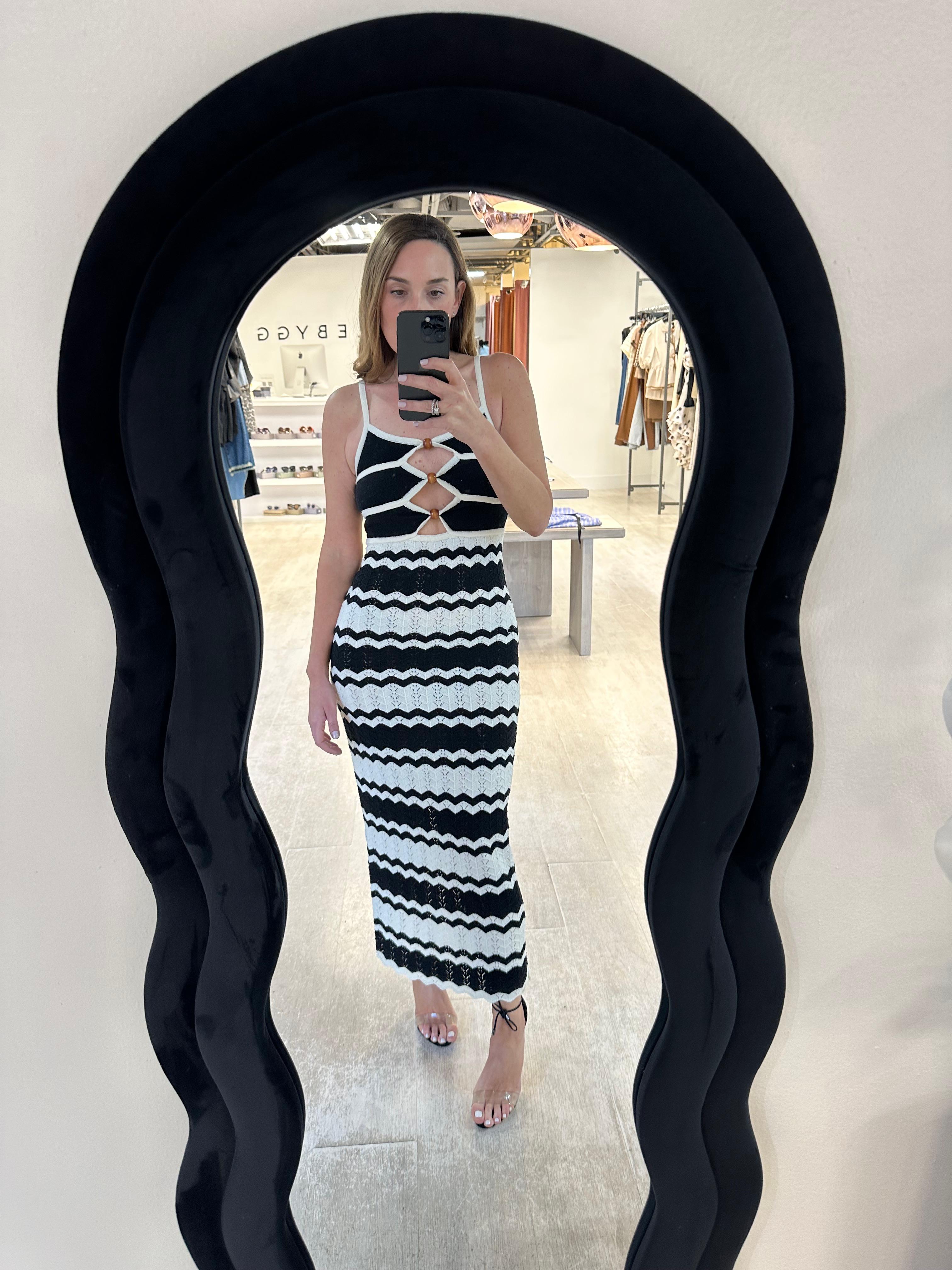Black & white wave dress