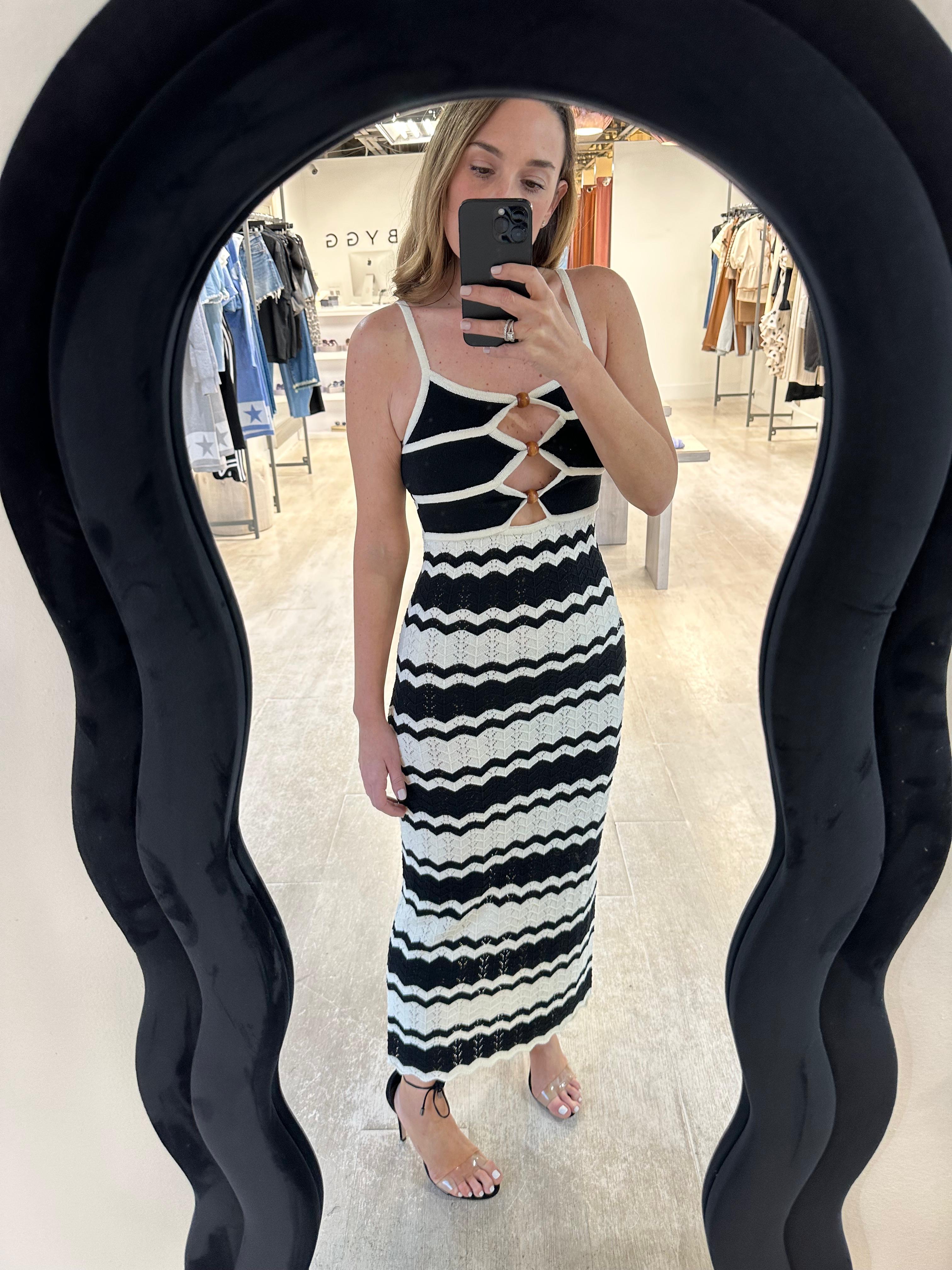 Black & white wave dress