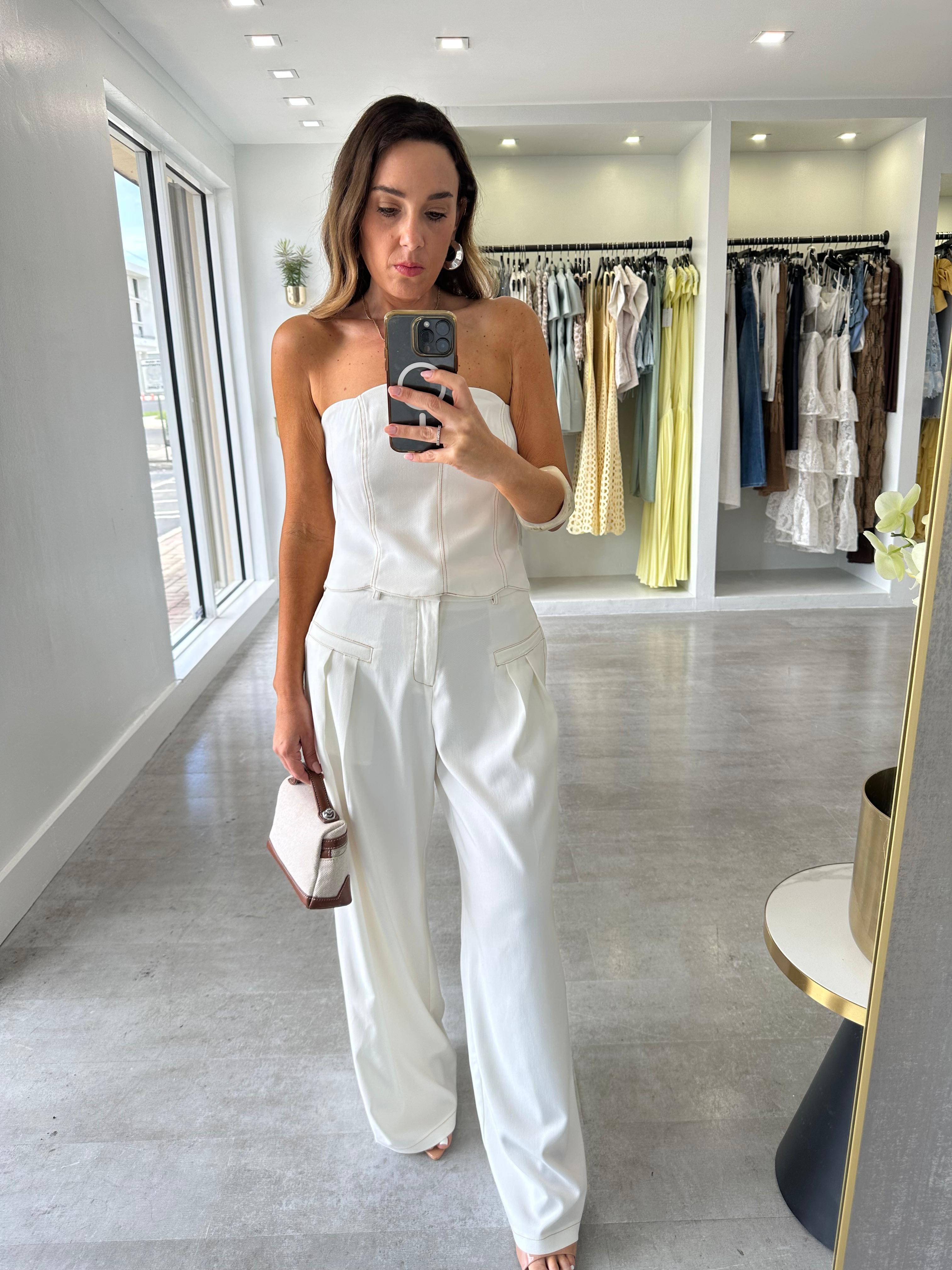 The waive white set