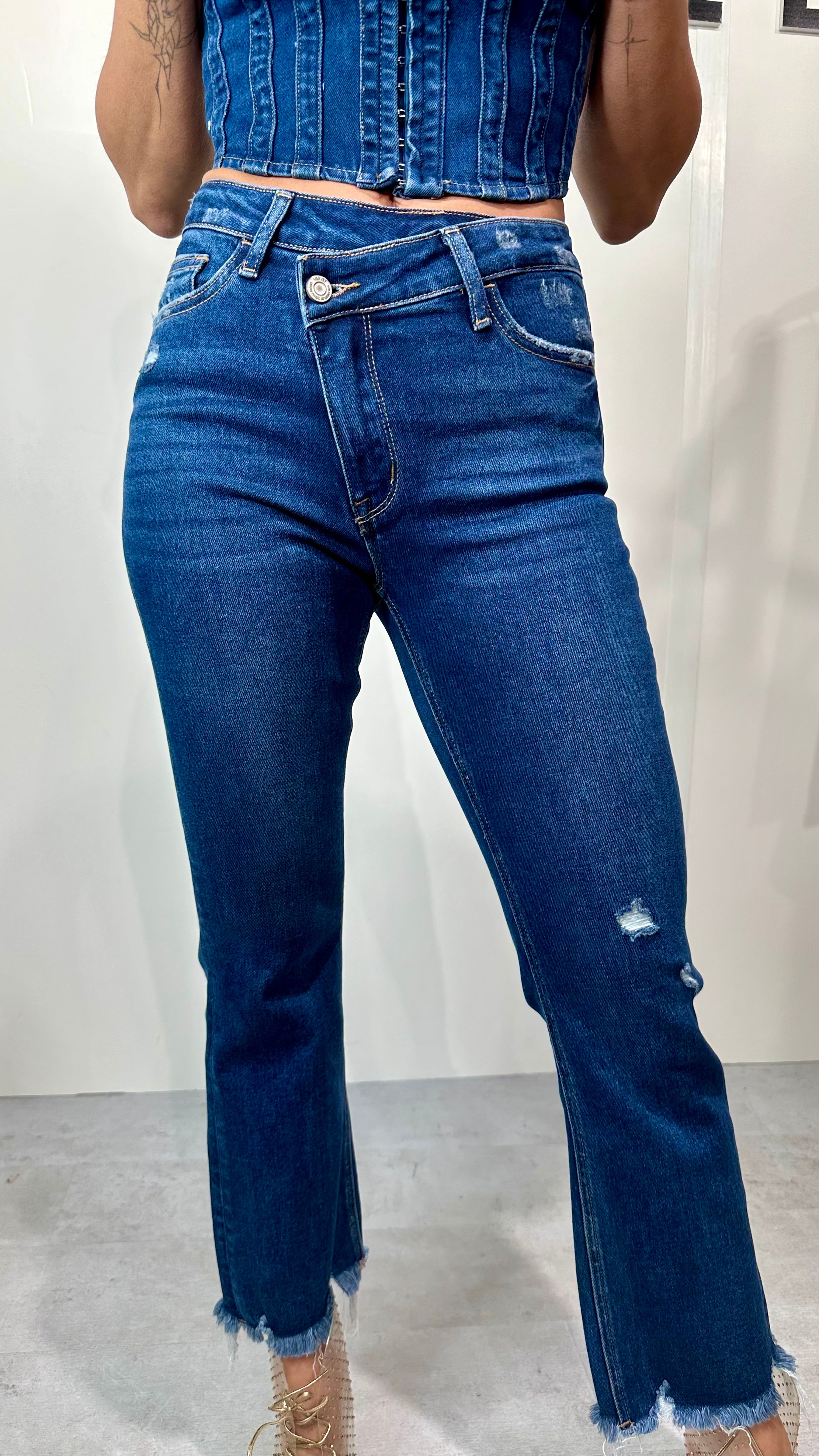 HOLLY CRISS CROSS JEANS