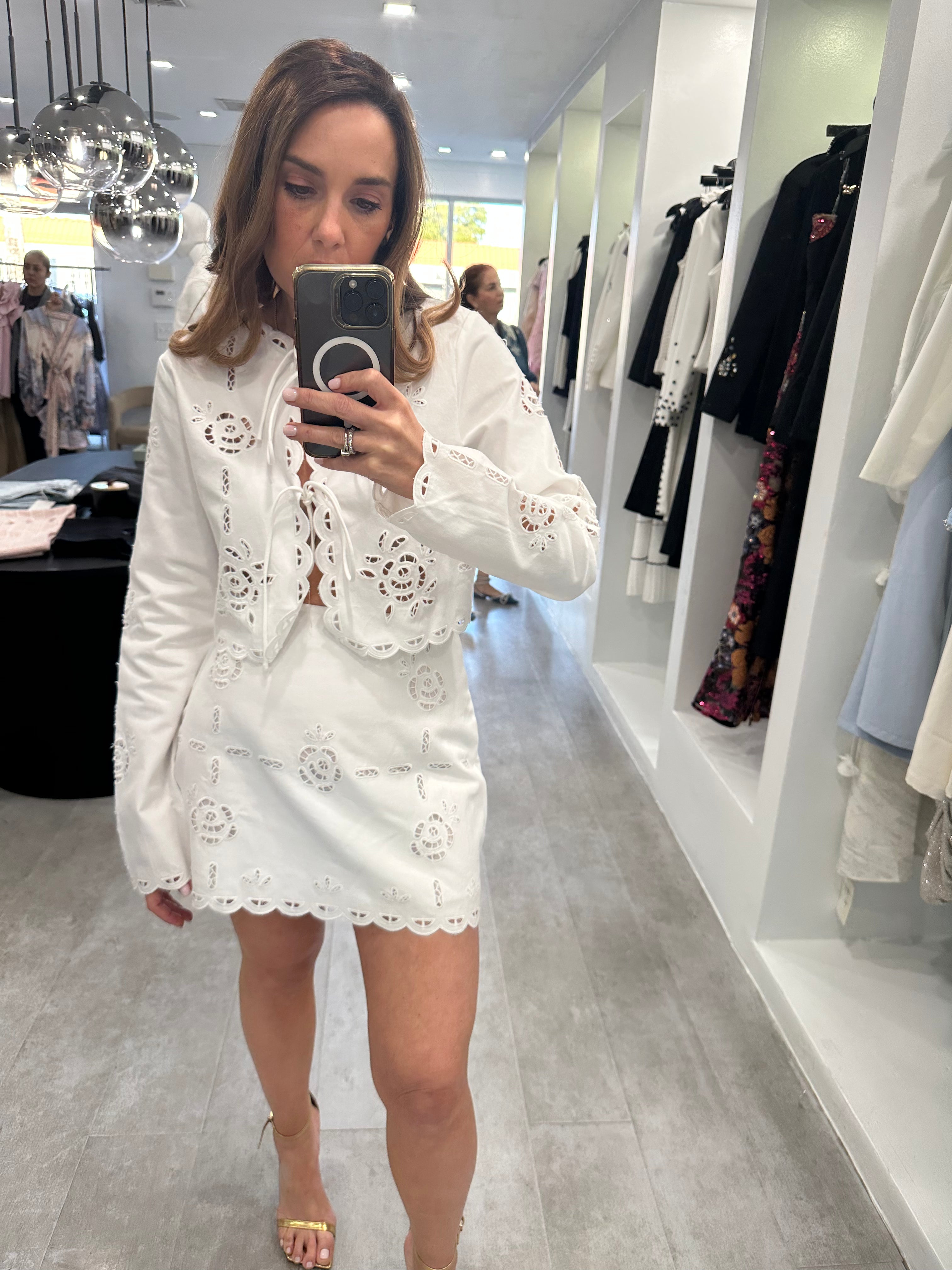 CUT-OUT EMBROIDERED SET
