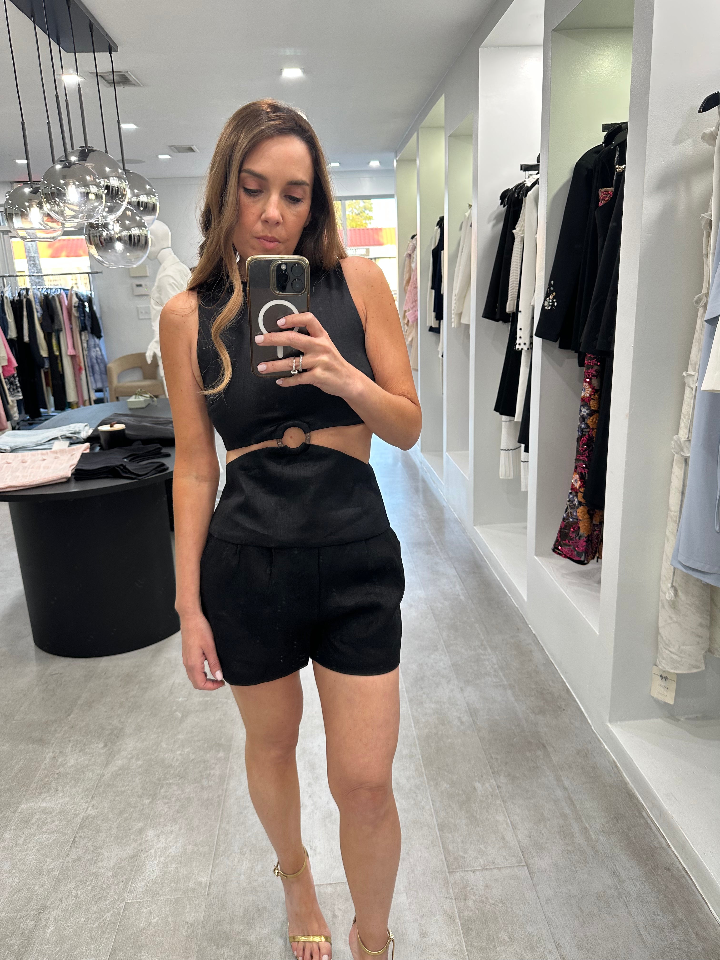 LINEN BLACK CUT-OUT TOP