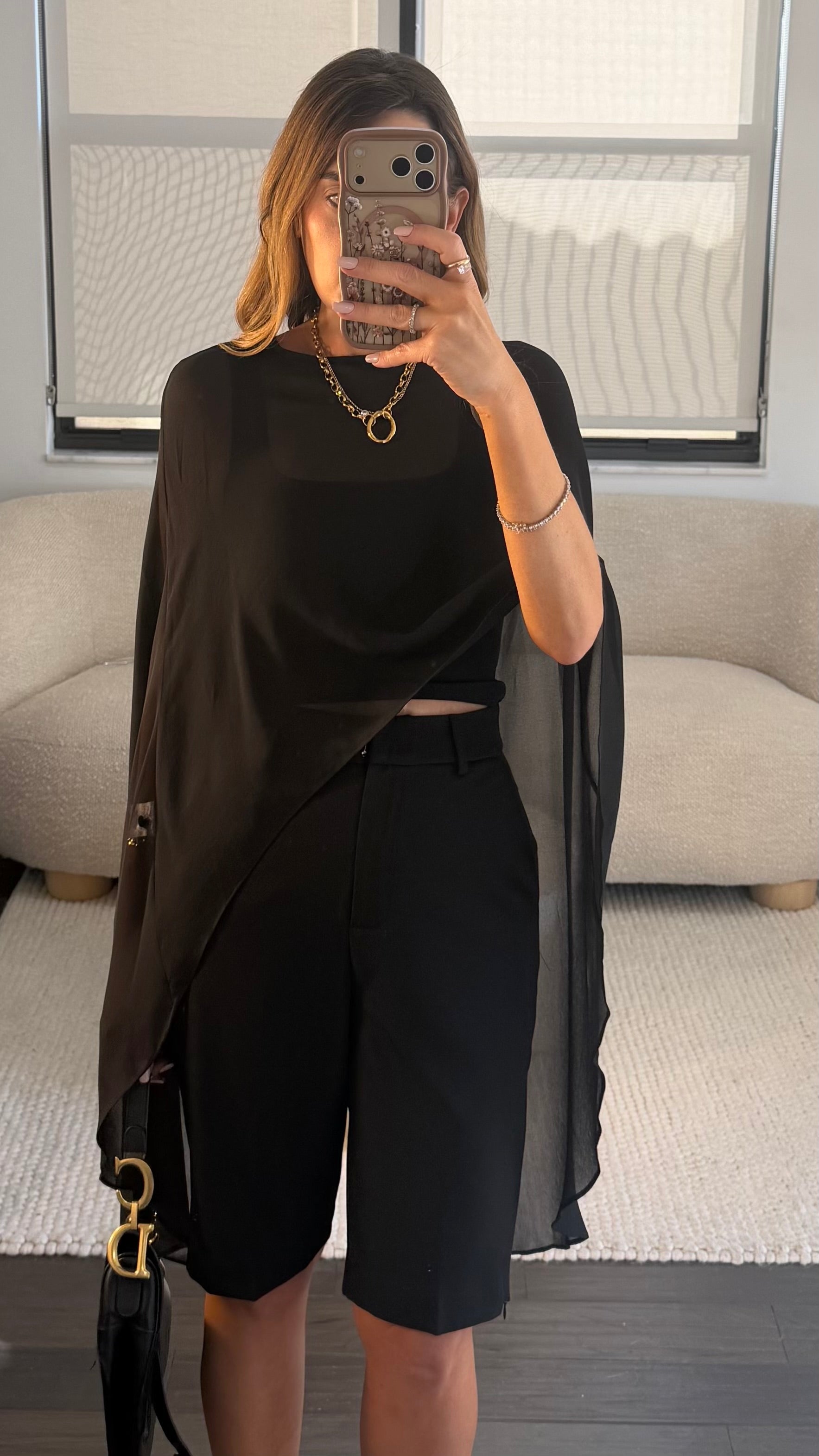 BLACK SHEER ASY FLOW TOP