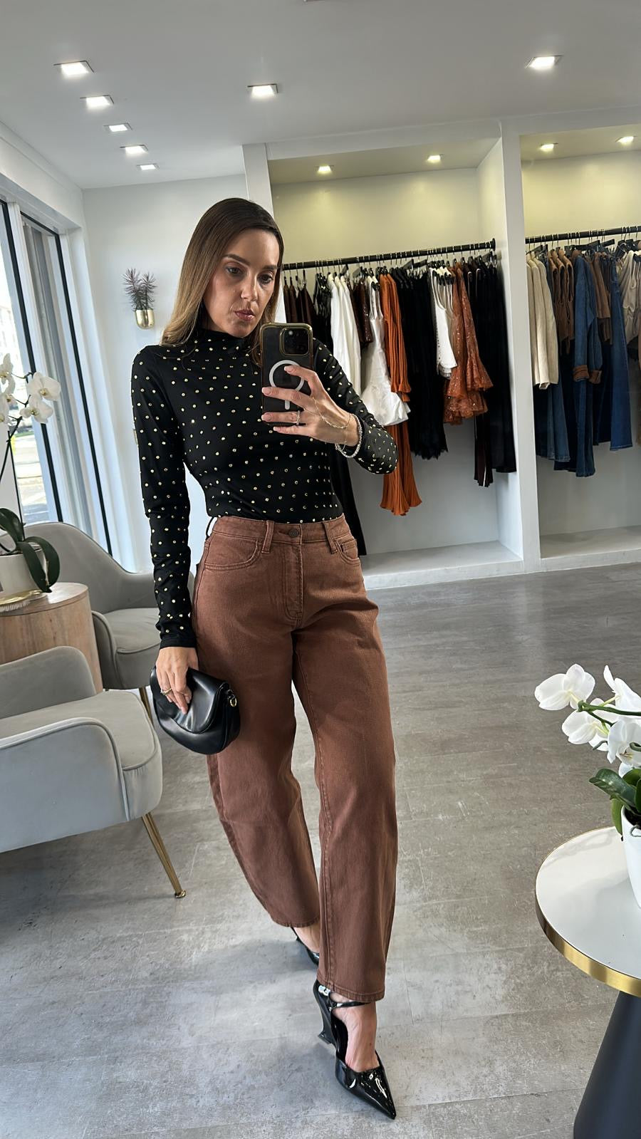 STUDDED BLACK BODY
