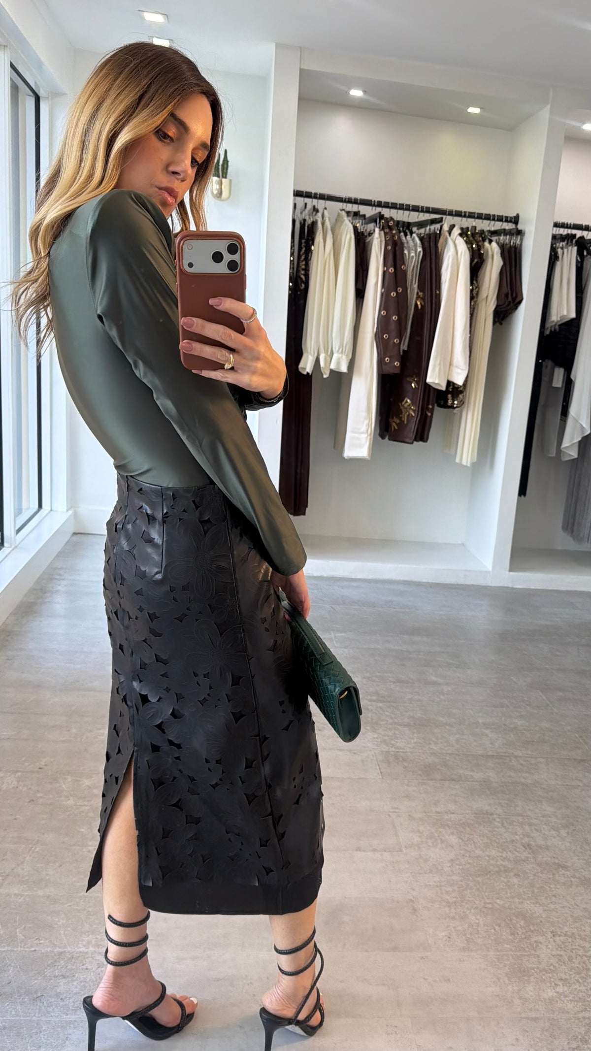 SAGE DRAPED BODY