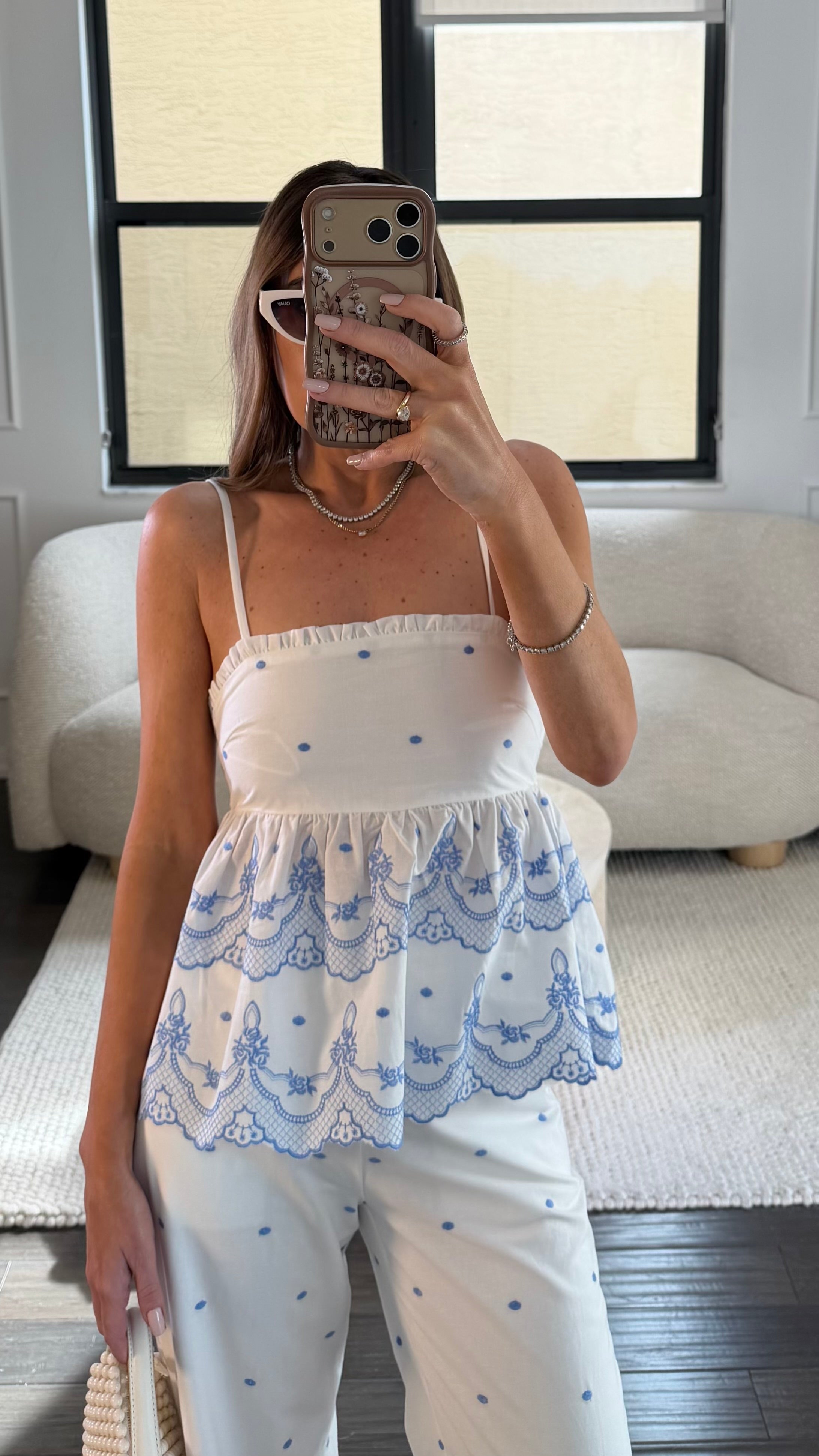 BLUE EYELET CONTRAST SET
