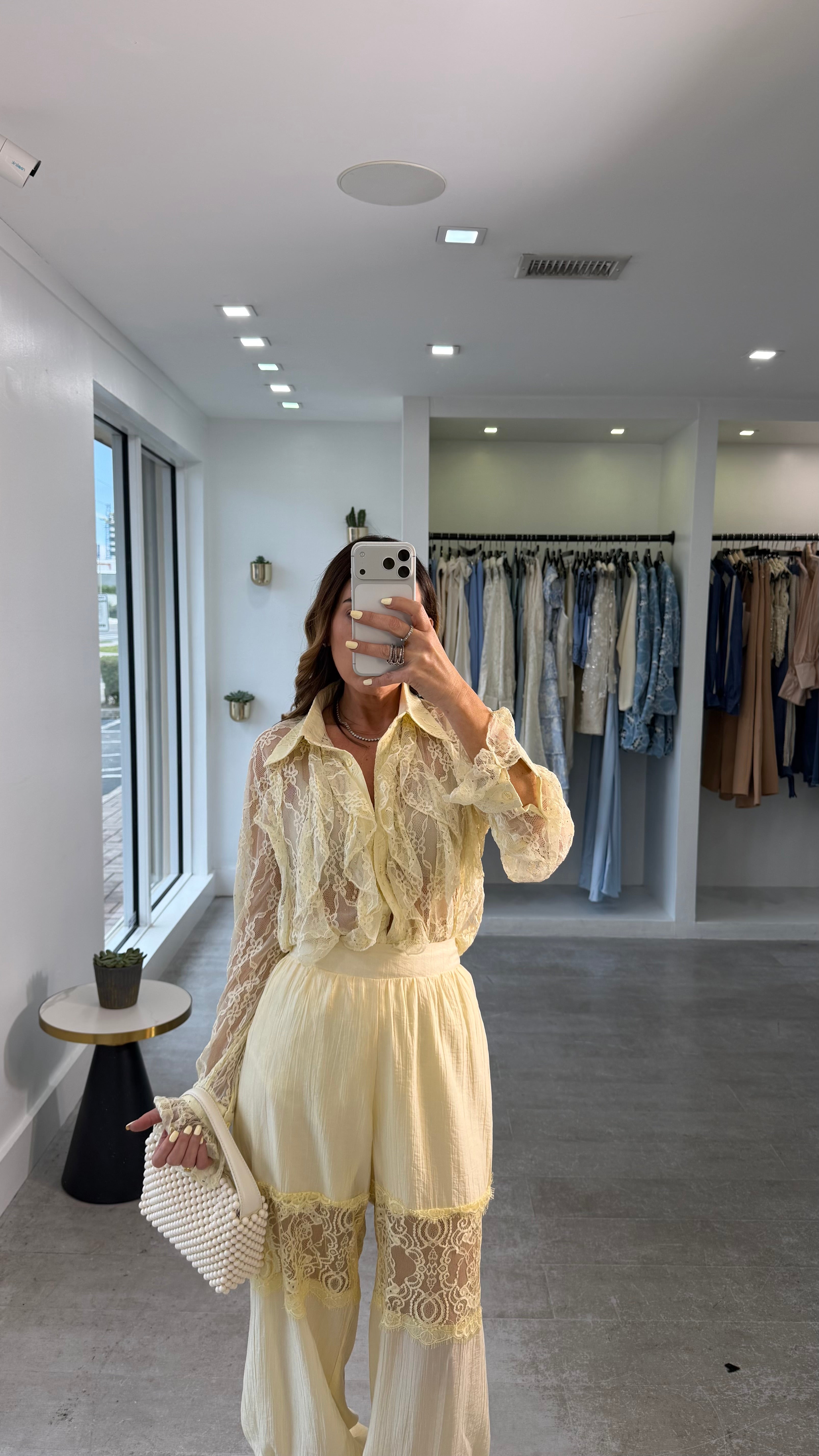 BUTTER LACE BLOUSE