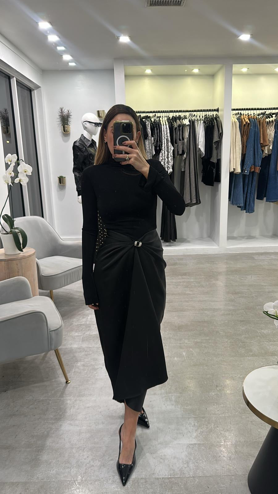 BLACK DRAPED MIDI