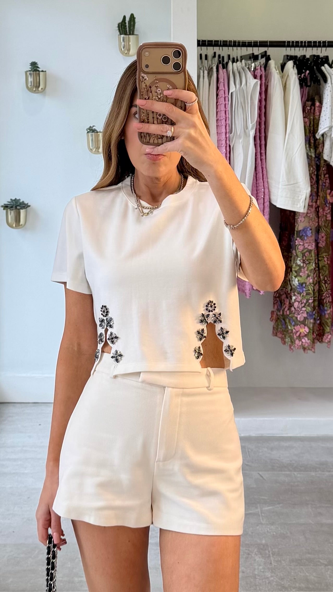 WHITE ONYX TOP
