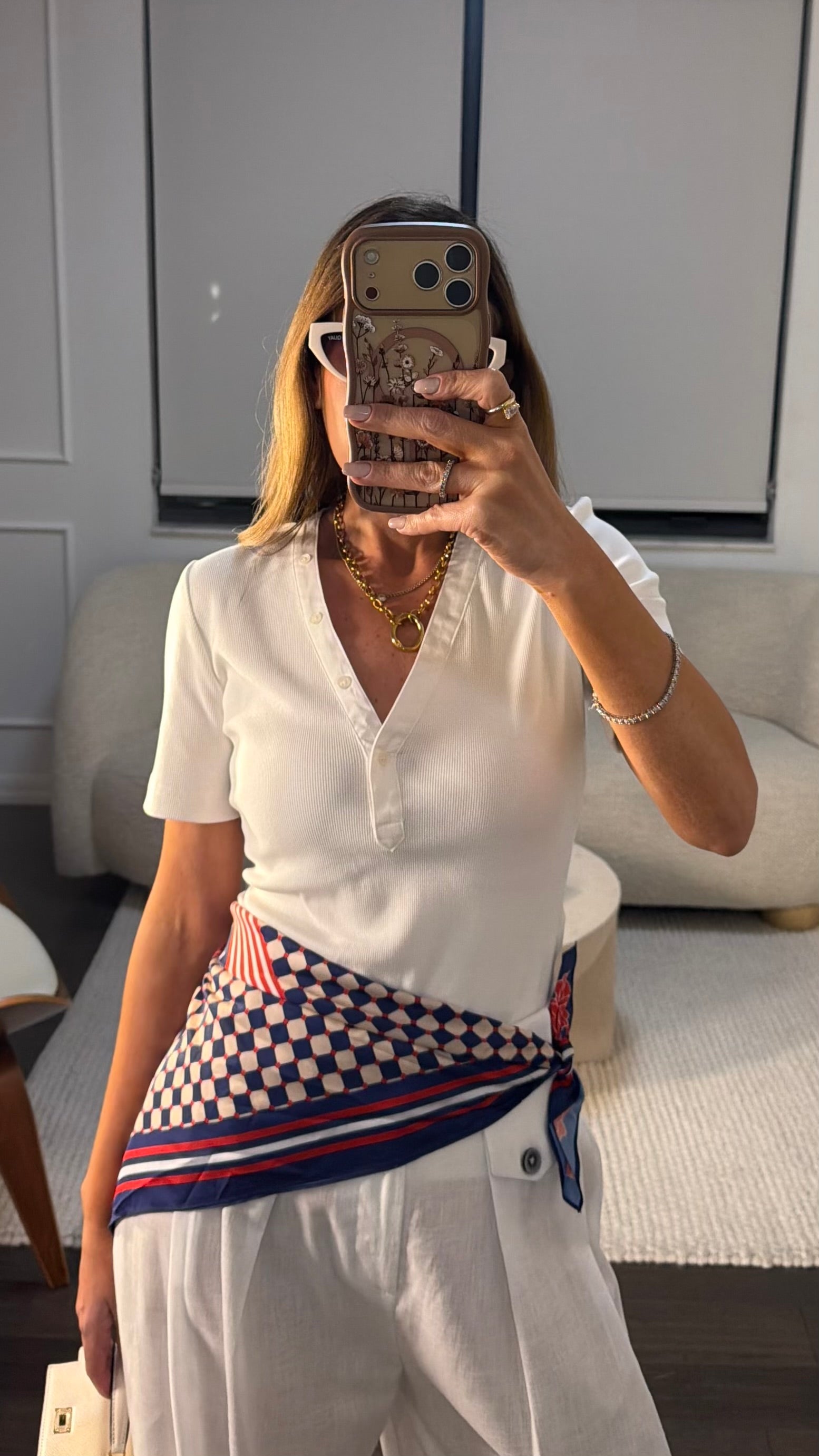 WHITE PRINT SCARF SHIRT