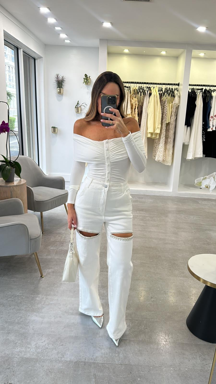 OFF SHOULDER WHITE BODY