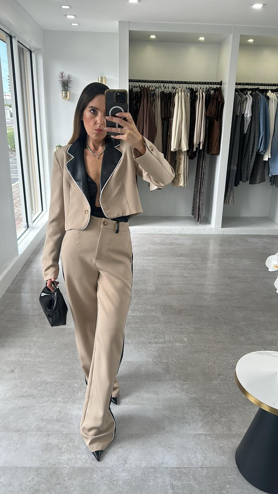 THE NOIR SWAY SET