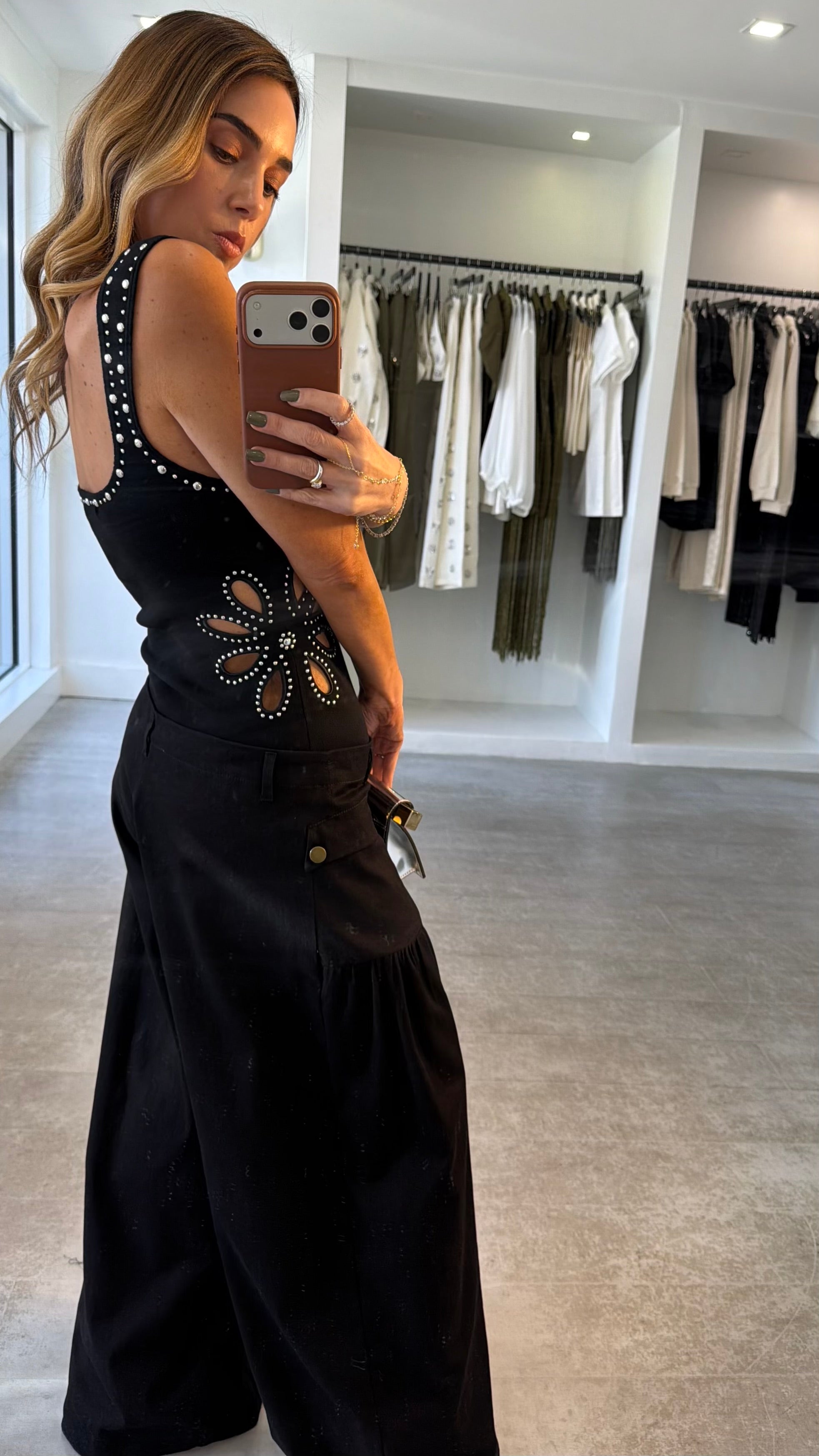 BLACK FLOW PANTS