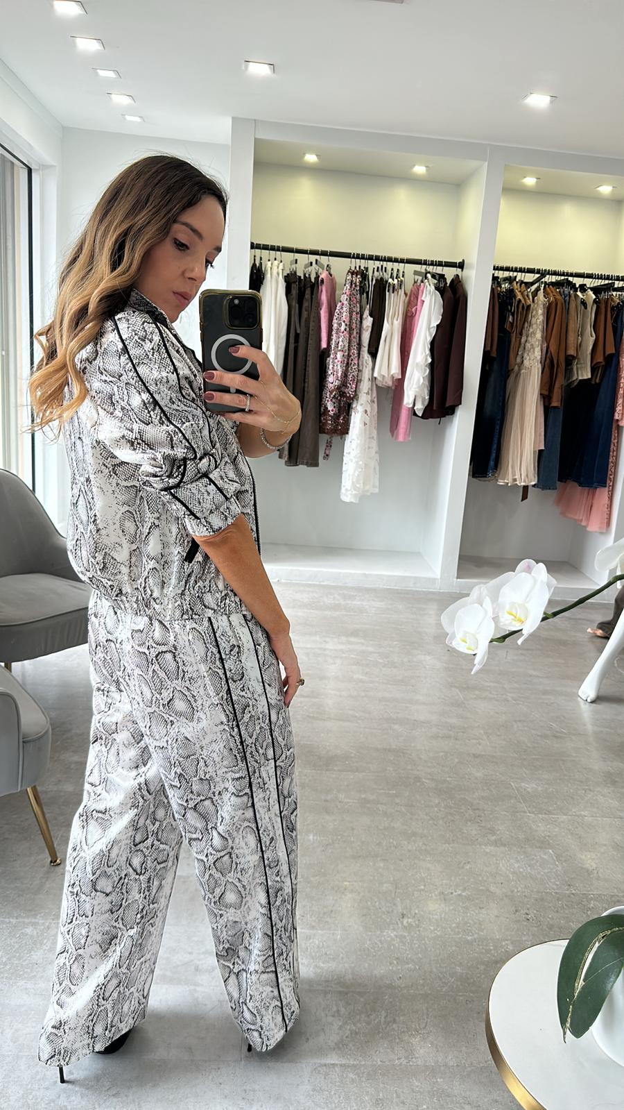 WHITE PYTHON LUXE SET