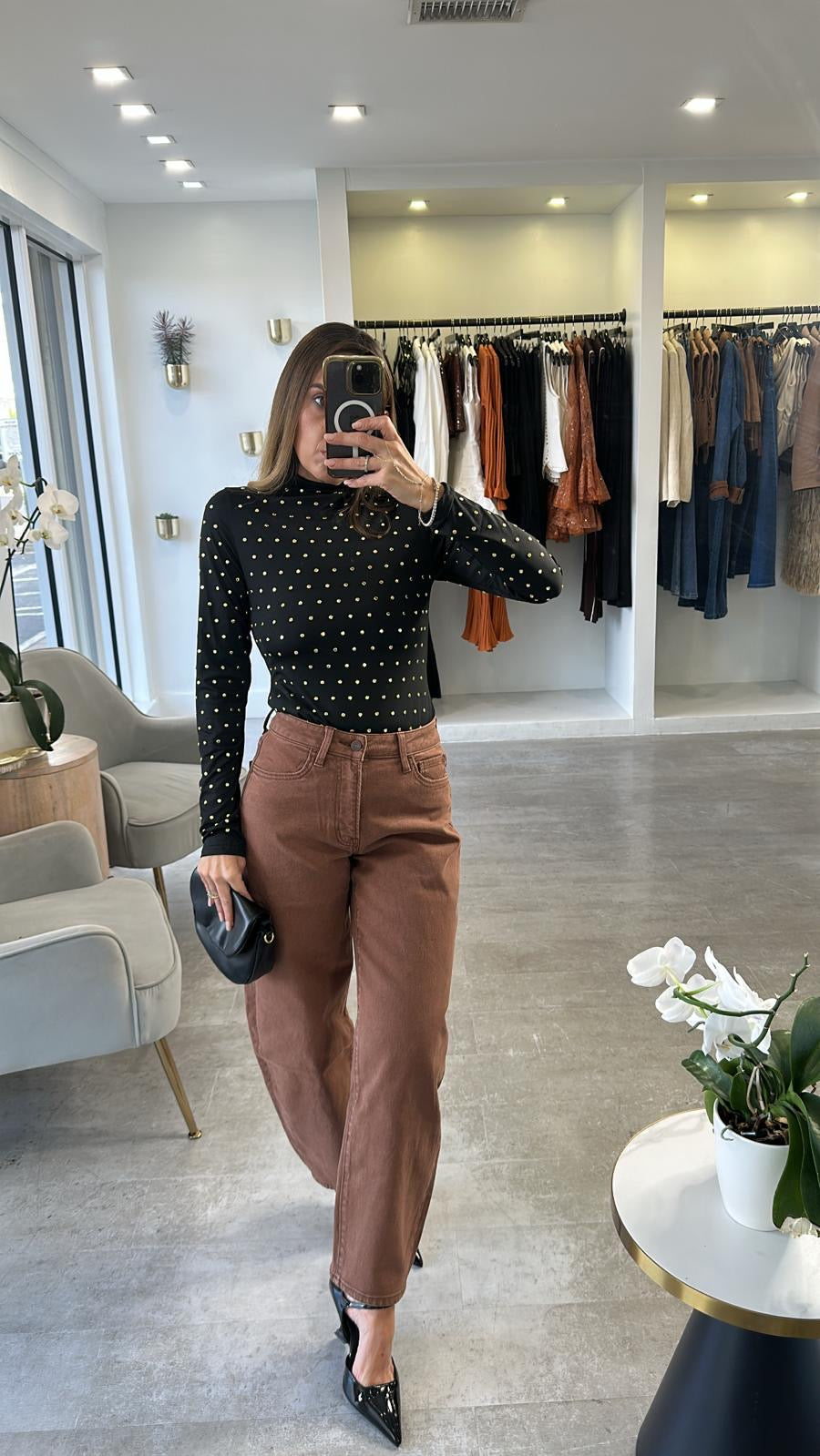 STUDDED BLACK BODY