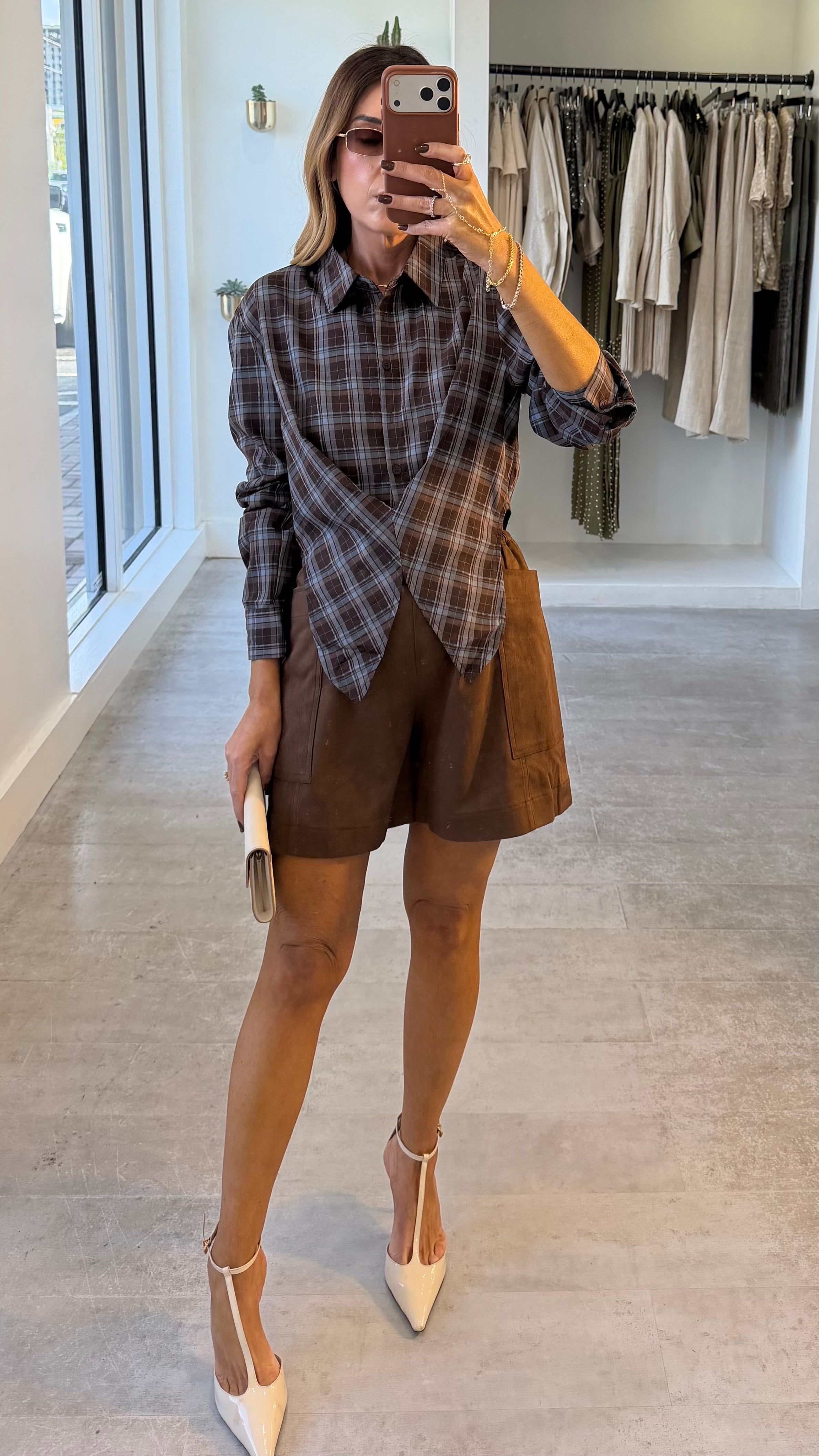 BROWN VELVET BERMUDAS