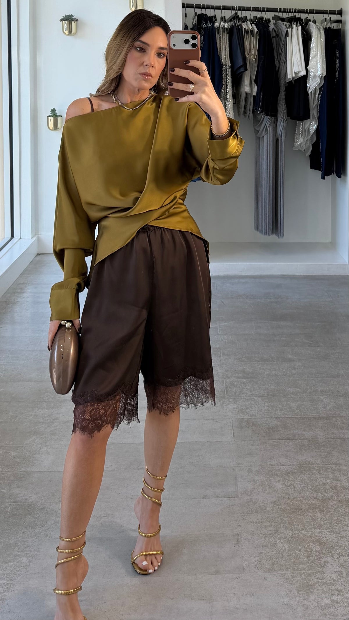 MOSS LIQUID TOP